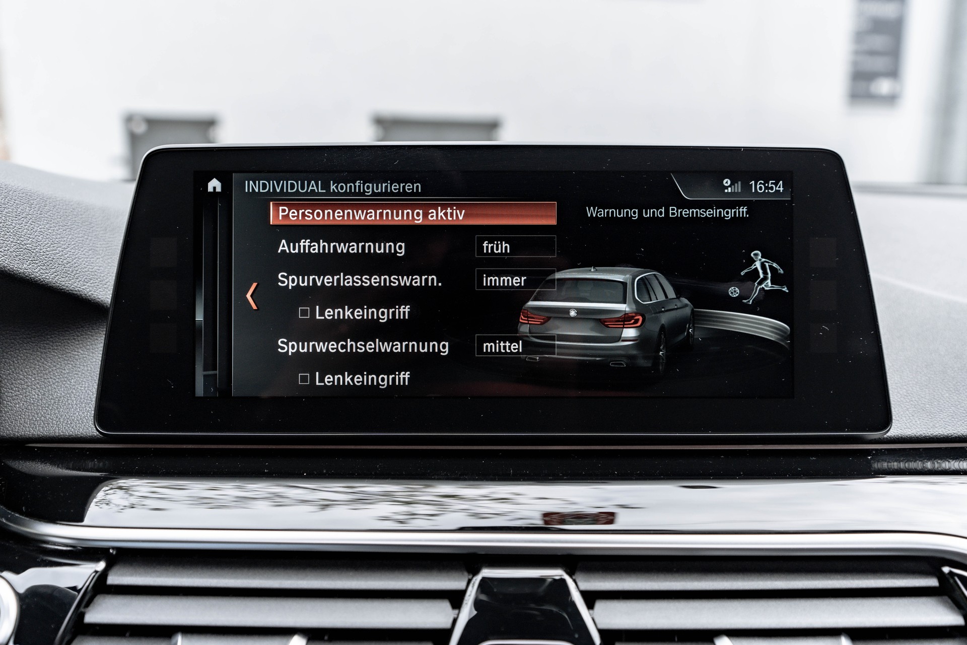 BMW 540i xDrive Touring Sport Line Steptronic * FRISCH AB MFK & SERVICE * TRAUMHAFTE AUSSTATTUNG * AHK *-image-22