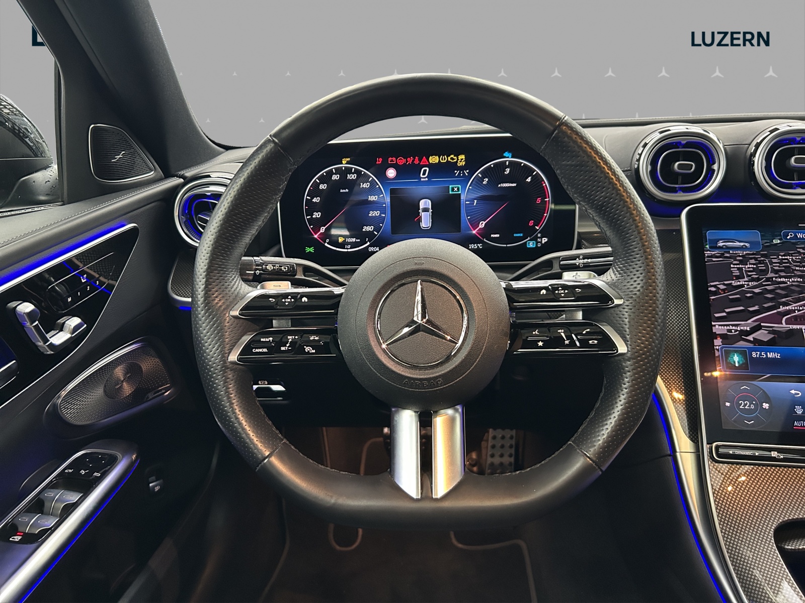 MERCEDES-BENZ C 220 d T 4Matic AMG Line-image-9
