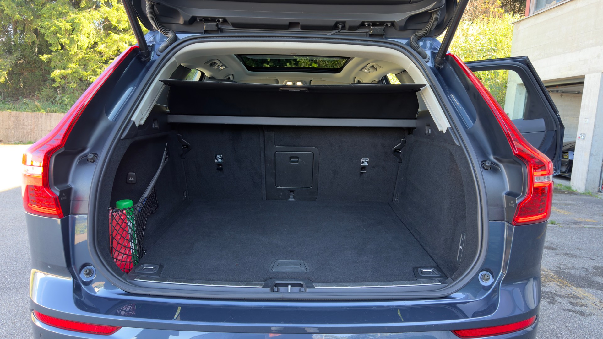 VOLVO XC60 B5 Benzin Mild Hybrid AWD Ultimate Bright Geartronic-image-13