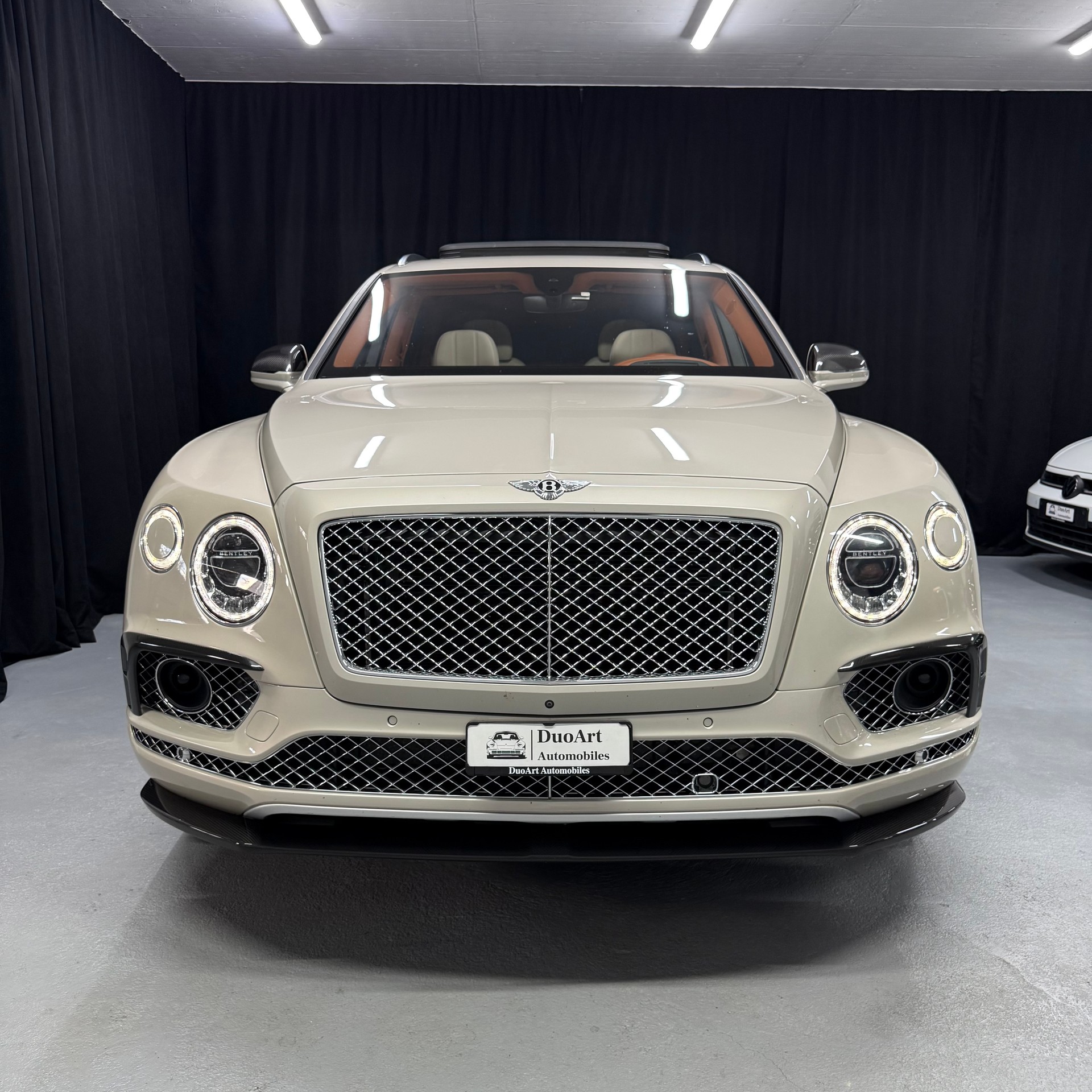 BENTLEY Bentayga W12-image-3