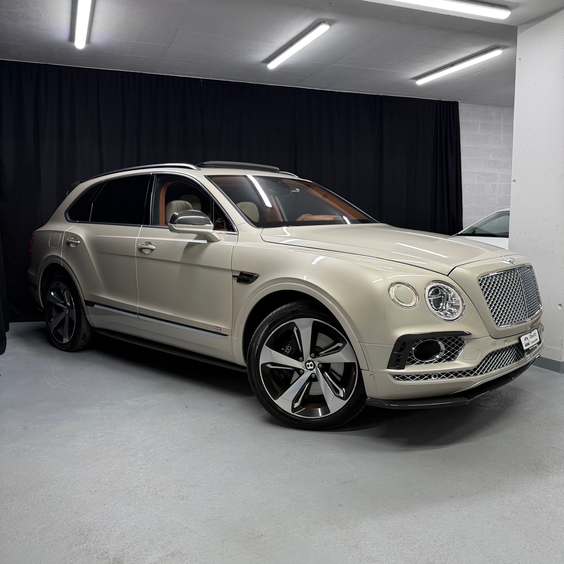 BENTLEY Bentayga W12-image-4