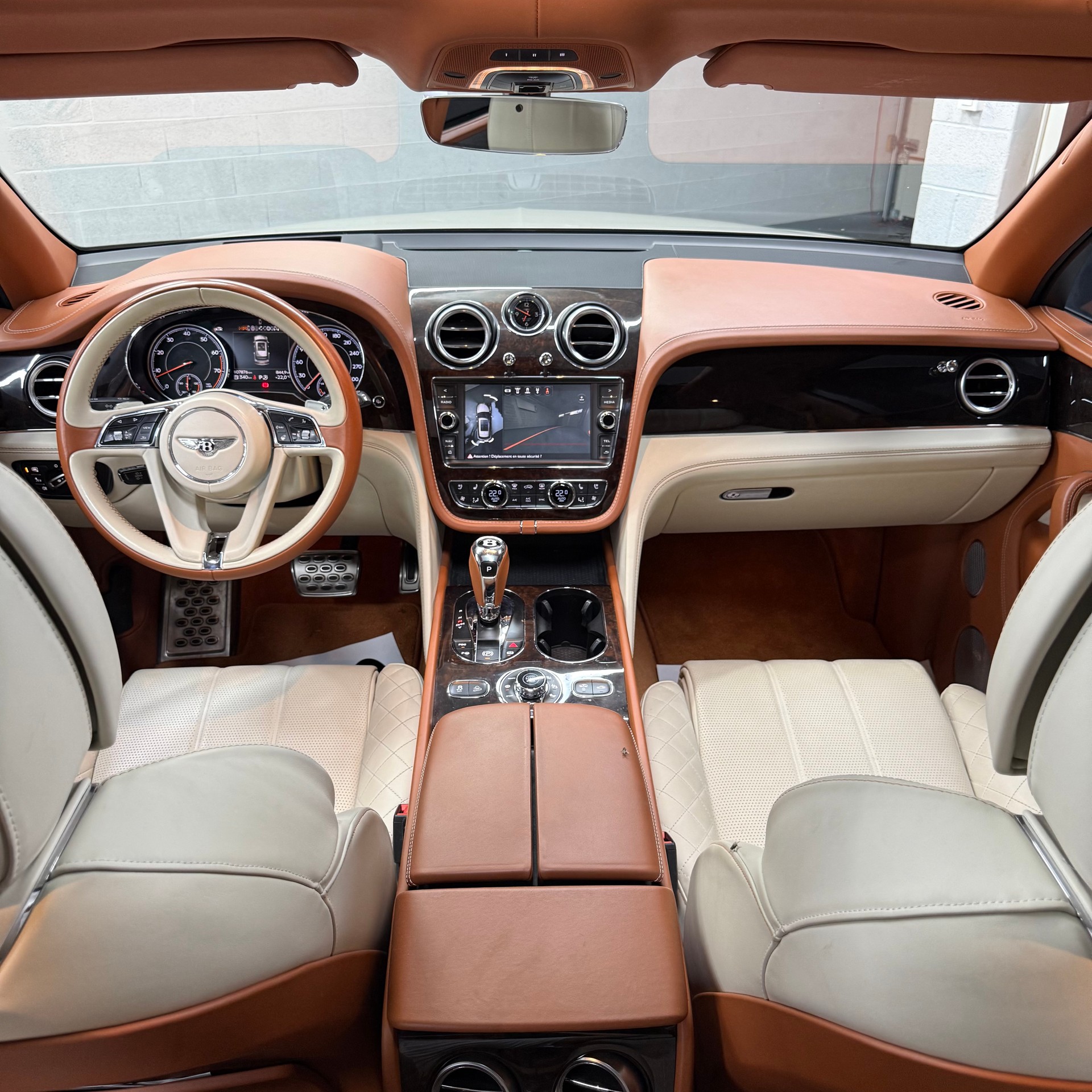BENTLEY Bentayga W12-image-9