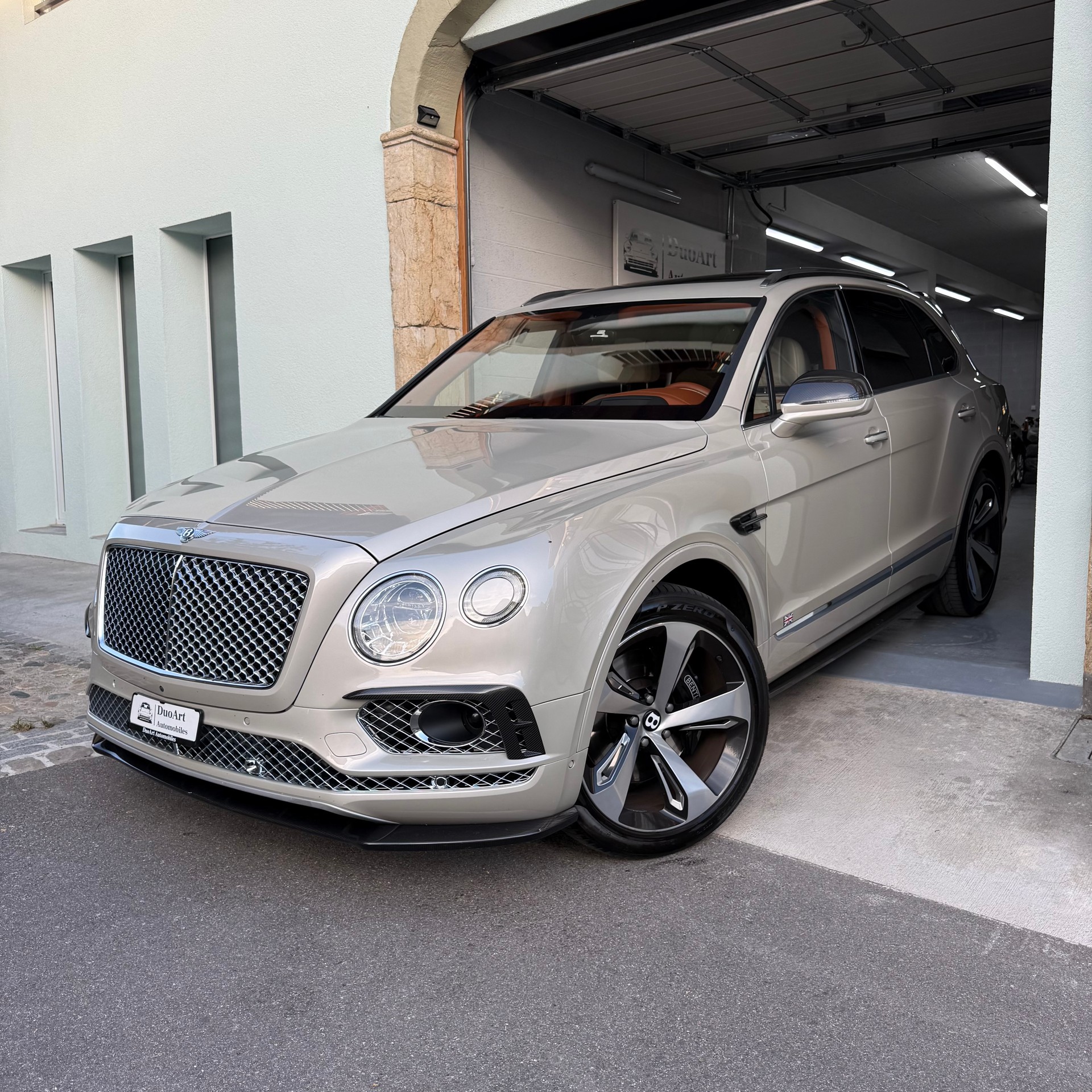 BENTLEY Bentayga W12-image-0