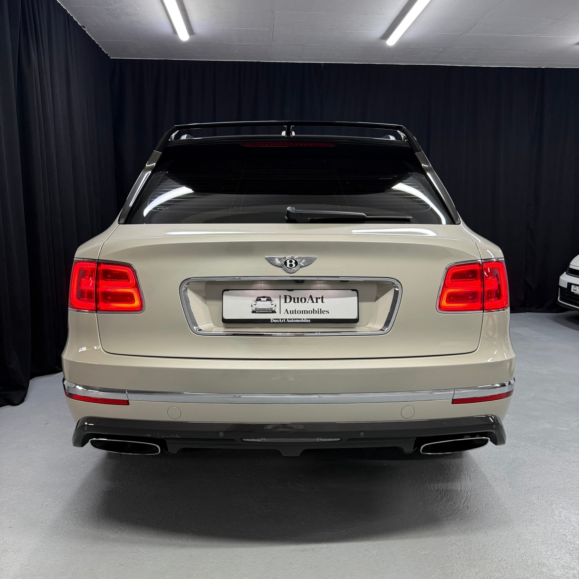 BENTLEY Bentayga W12-image-7