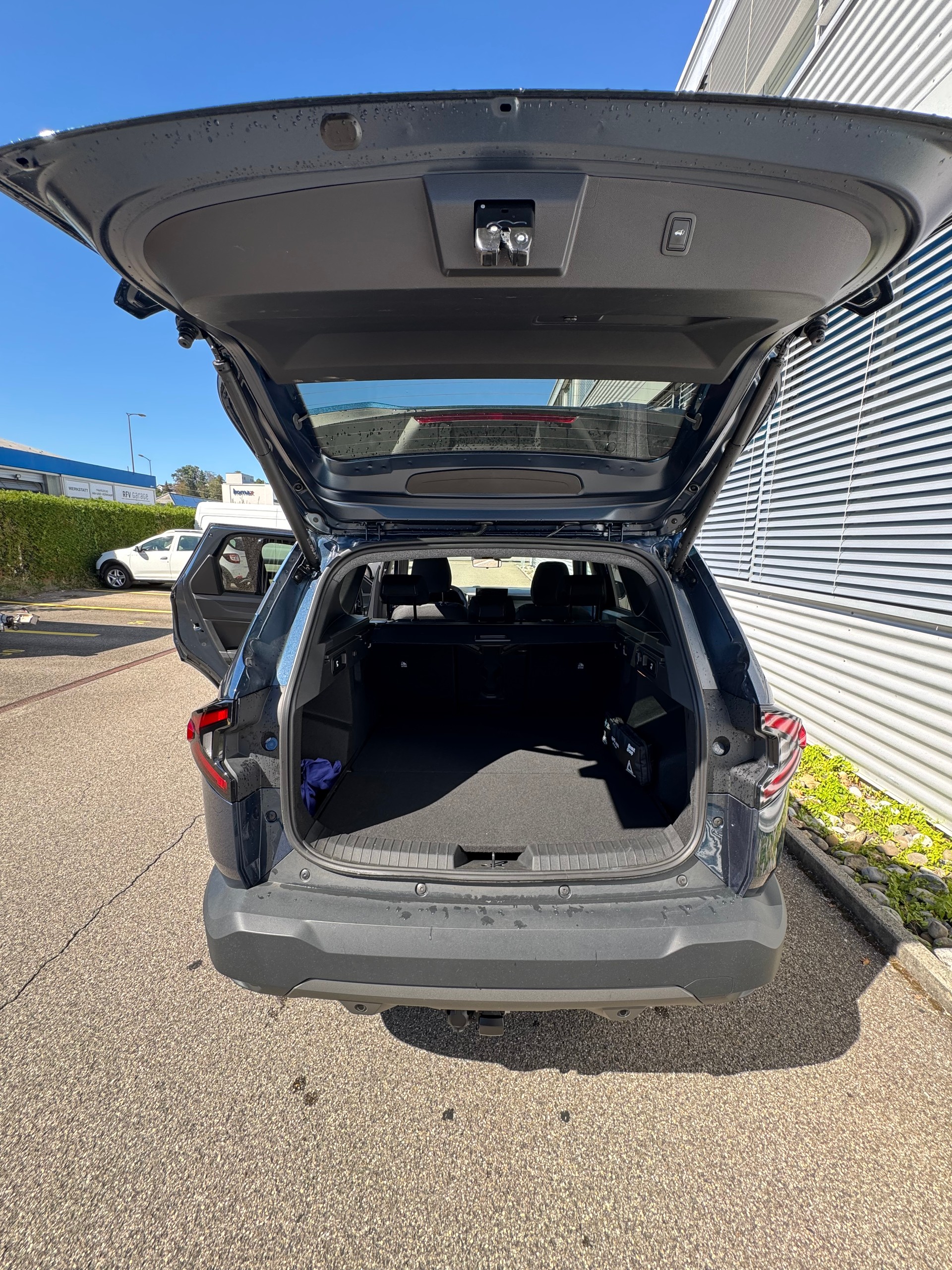 DACIA 1.8 Hybrid Journey-image-14