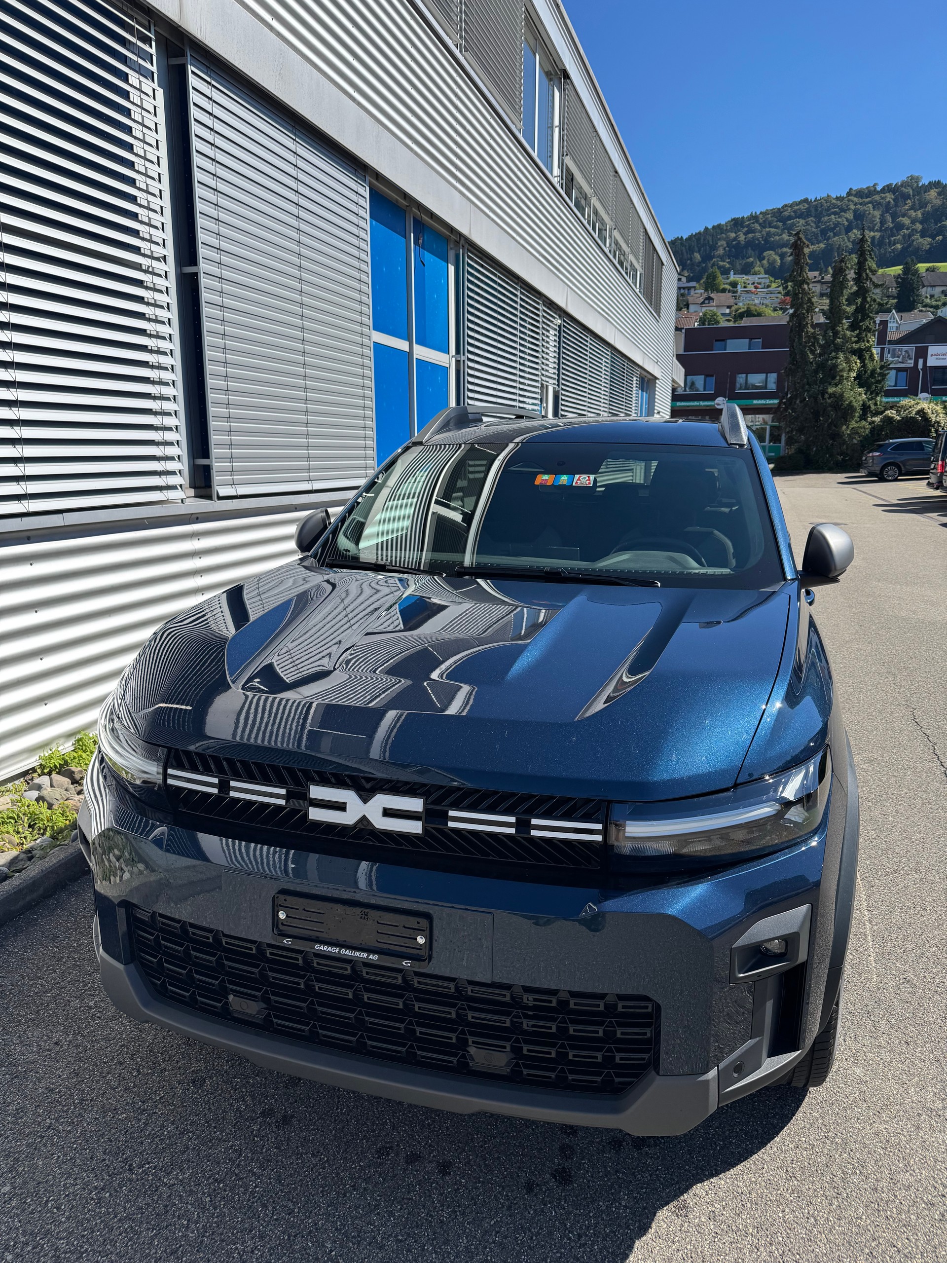 DACIA 1.8 Hybrid Journey-image-5