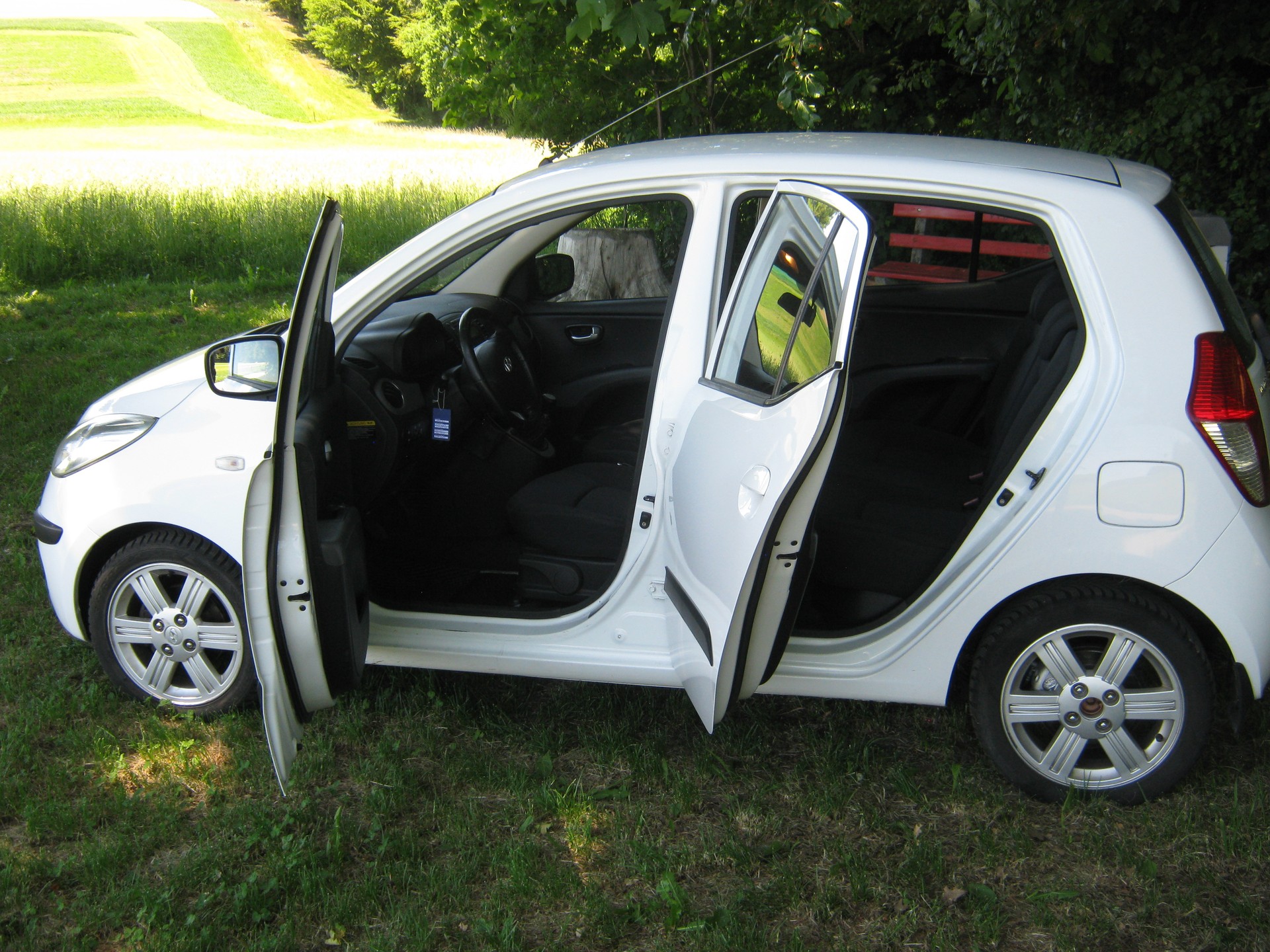 HYUNDAI i10 1.2 Style-image-3