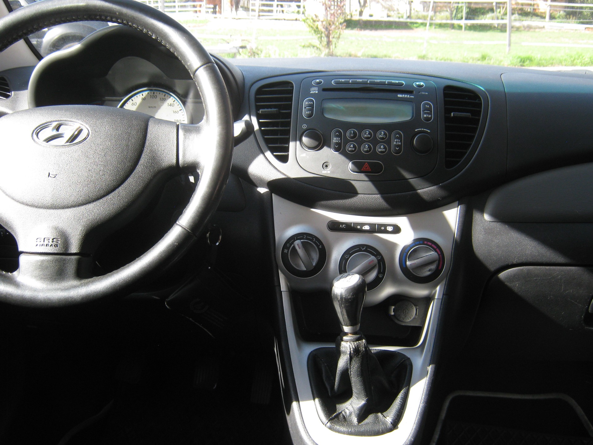 HYUNDAI i10 1.2 Style-image-10