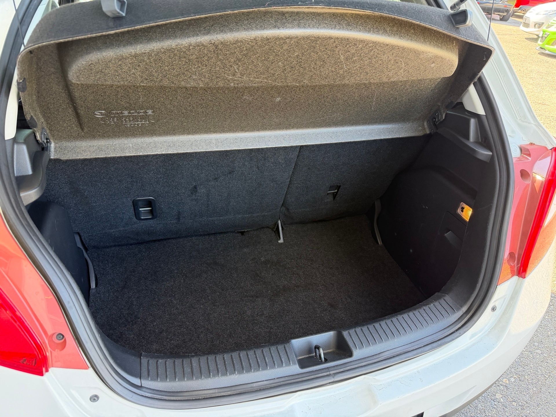 MAZDA 2 1.3i 16V Motion-image-9
