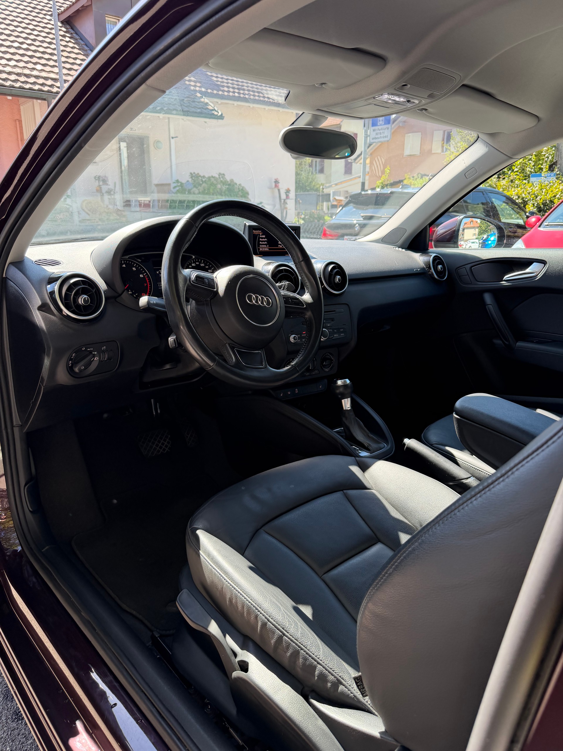 AUDI A1 1.4 TFSI Attraction Young S-tronic-image-7