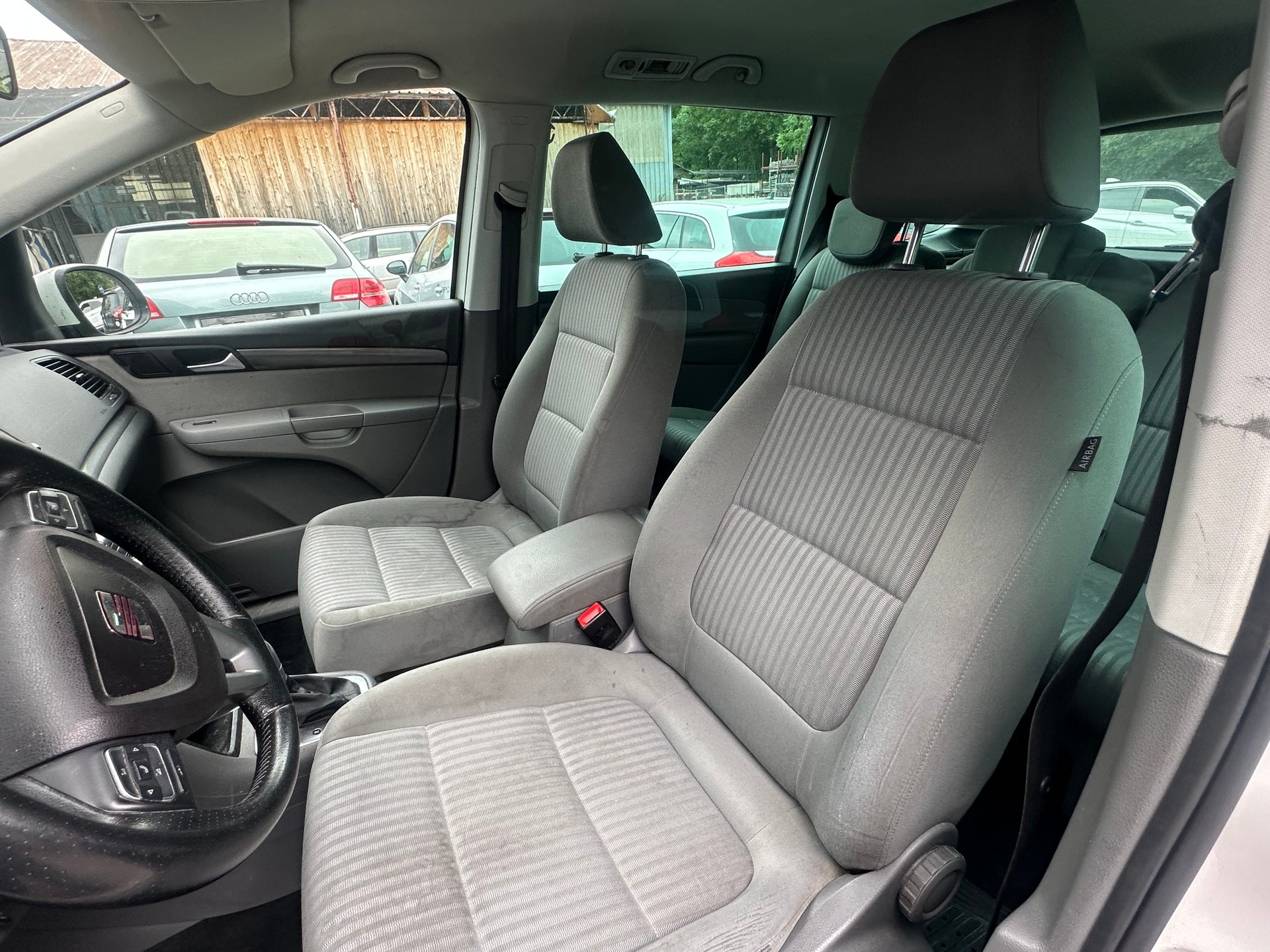 SEAT Alhambra 2.0 TDI Reference Eco DSG-image-10