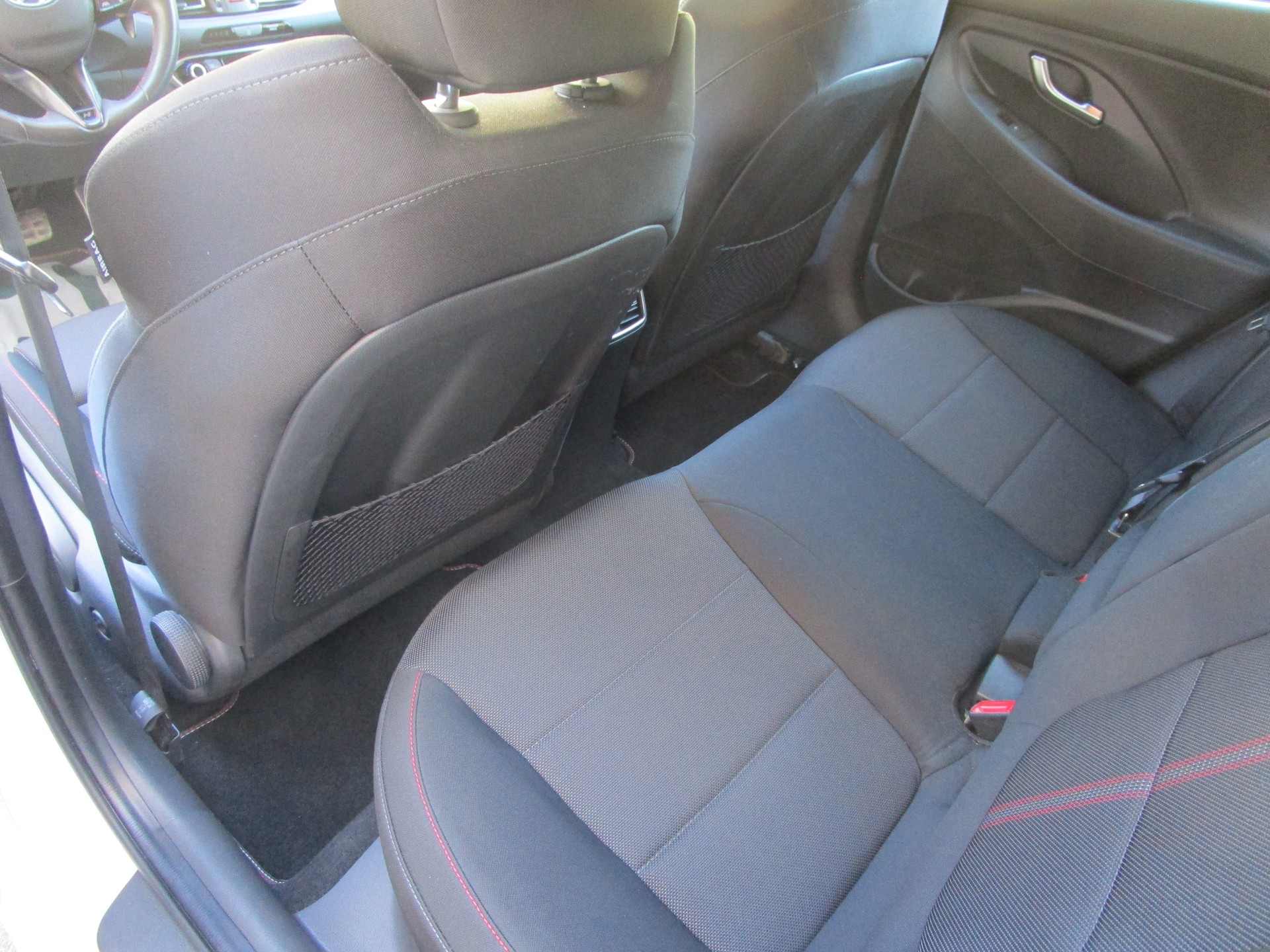 HYUNDAI i30 1.5 T-GDi N Line 48V MH DCT-image-9