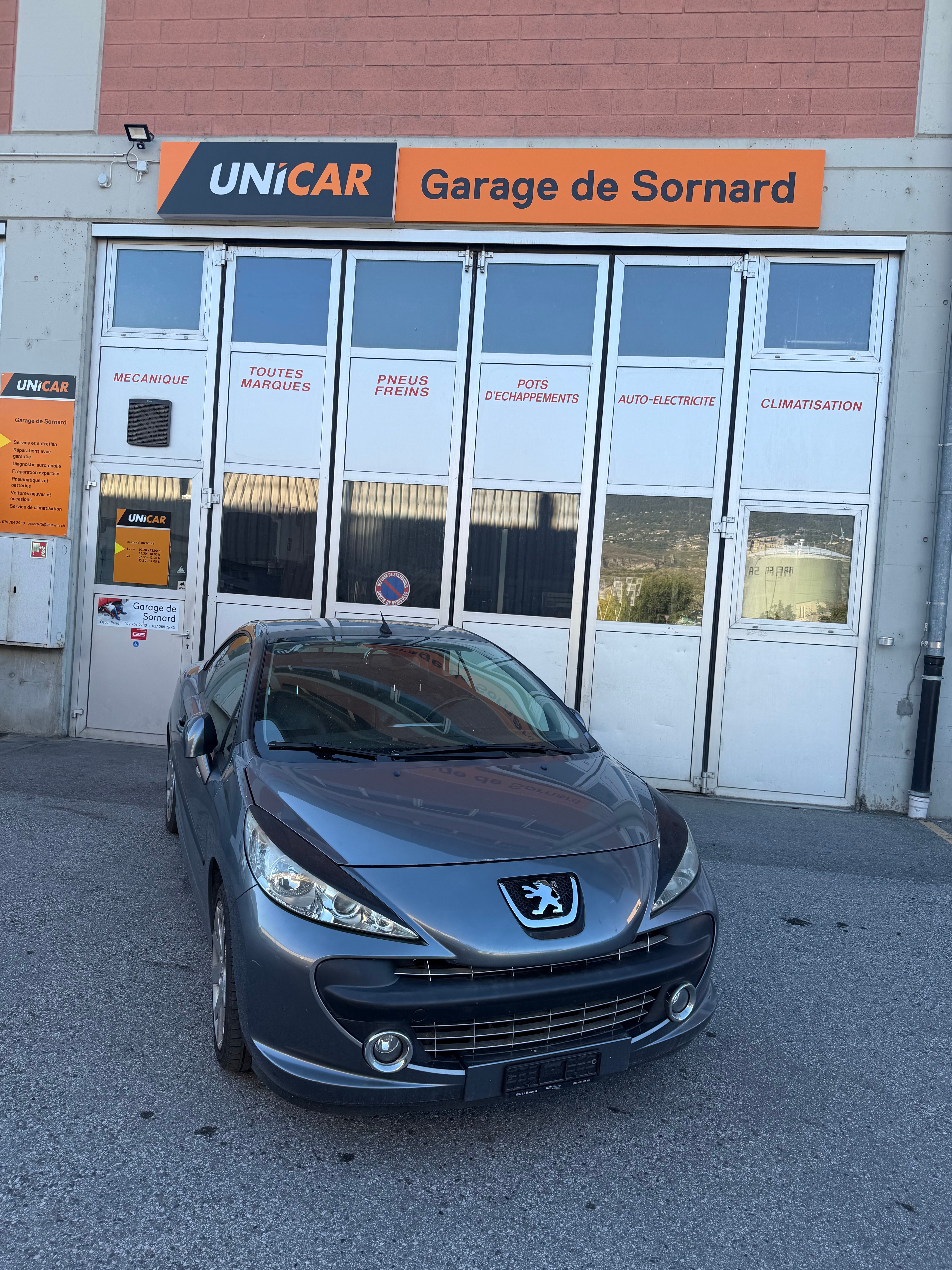 Car photo