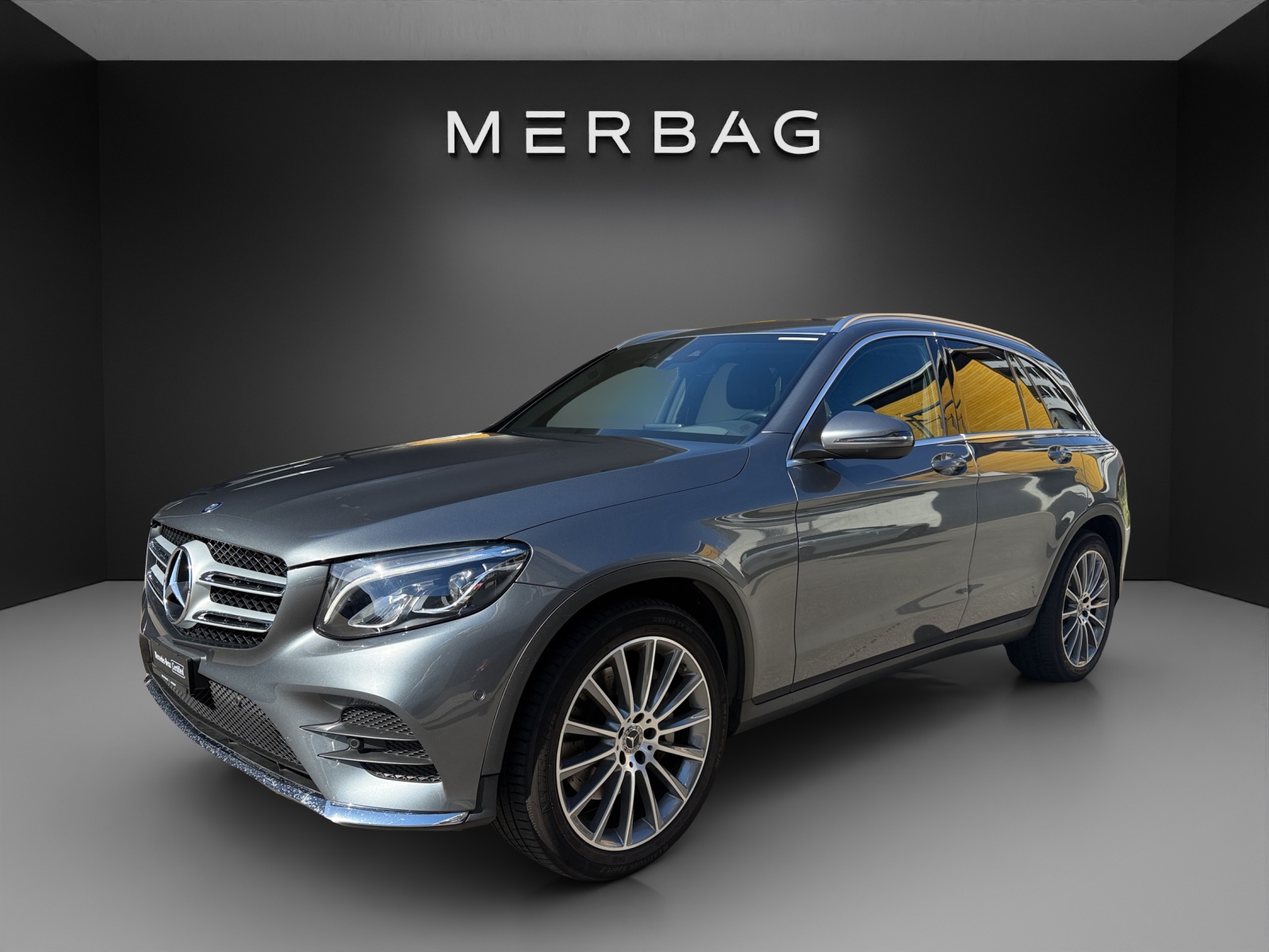 MERCEDES-BENZ GLC 250 d AMG Line 4Matic 9G-Tronic-image-2