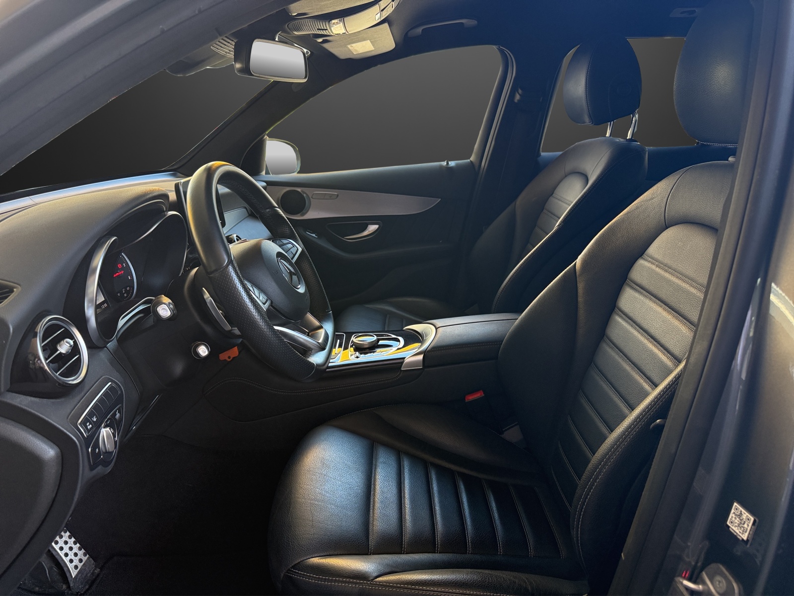 MERCEDES-BENZ GLC 250 d AMG Line 4Matic 9G-Tronic-image-10