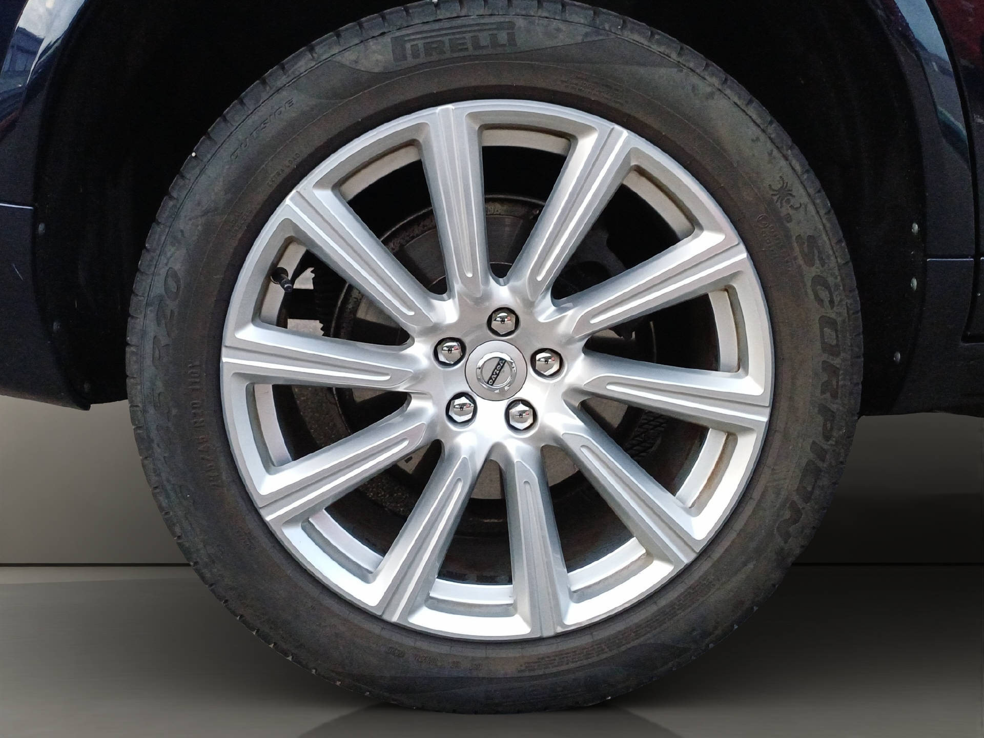 VOLVO XC90 2.0 T6 Inscription 7P. AWD-image-10