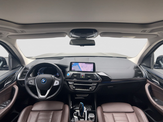 BMW iX3 Impressive-image-10