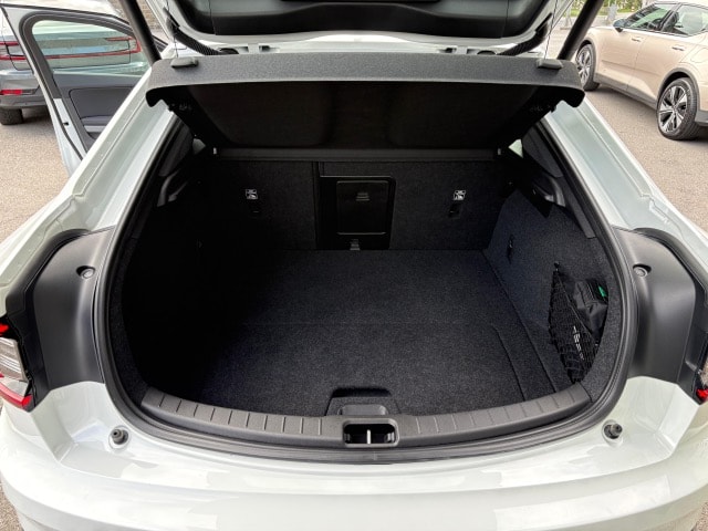 POLESTAR 2 Long Range Dual Motor Performance-image-8
