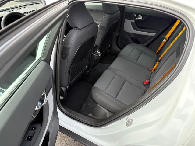 POLESTAR 2 Long Range Dual Motor Performance-image-6