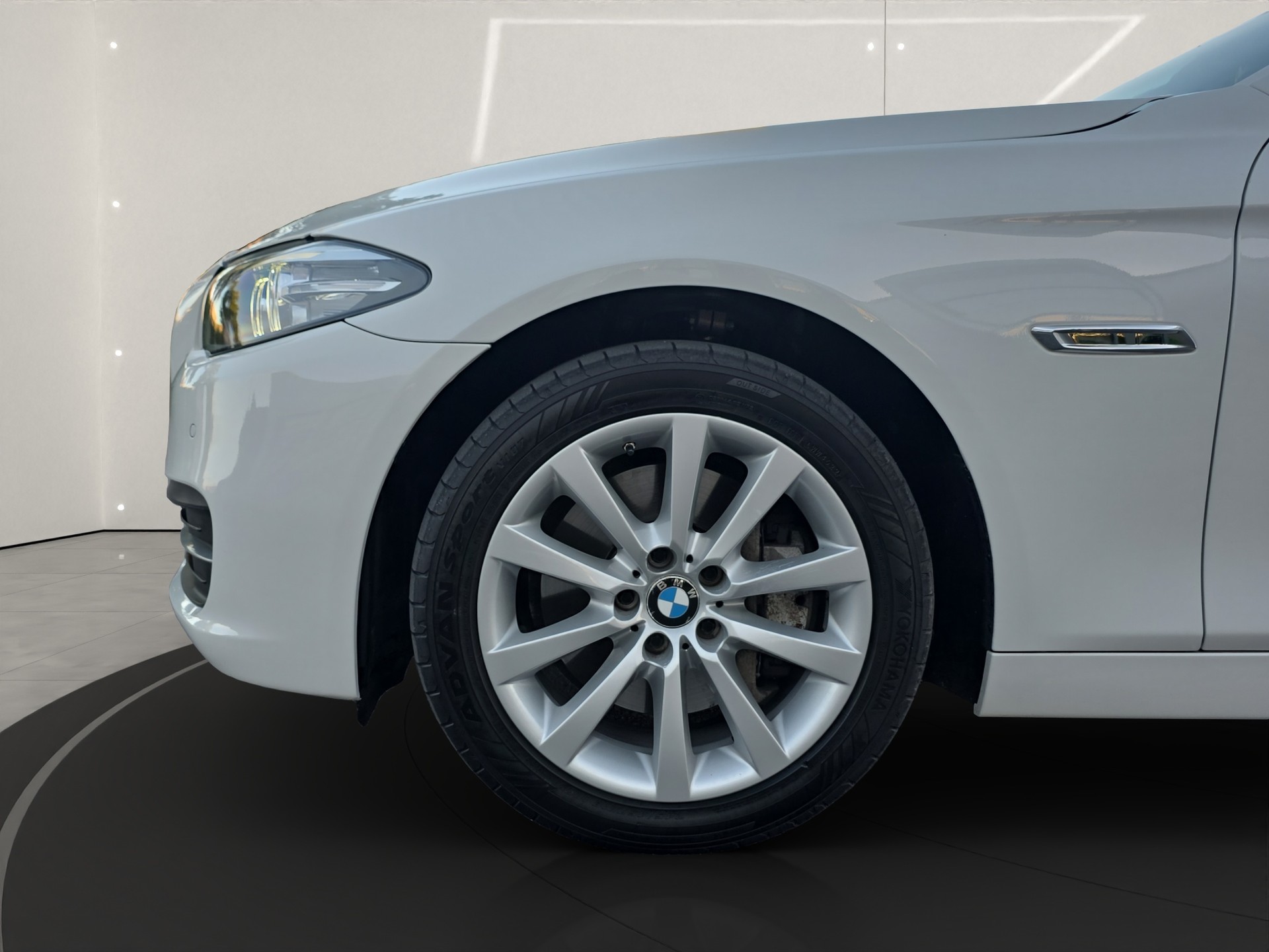 BMW 530d xDrive Steptronic-image-15