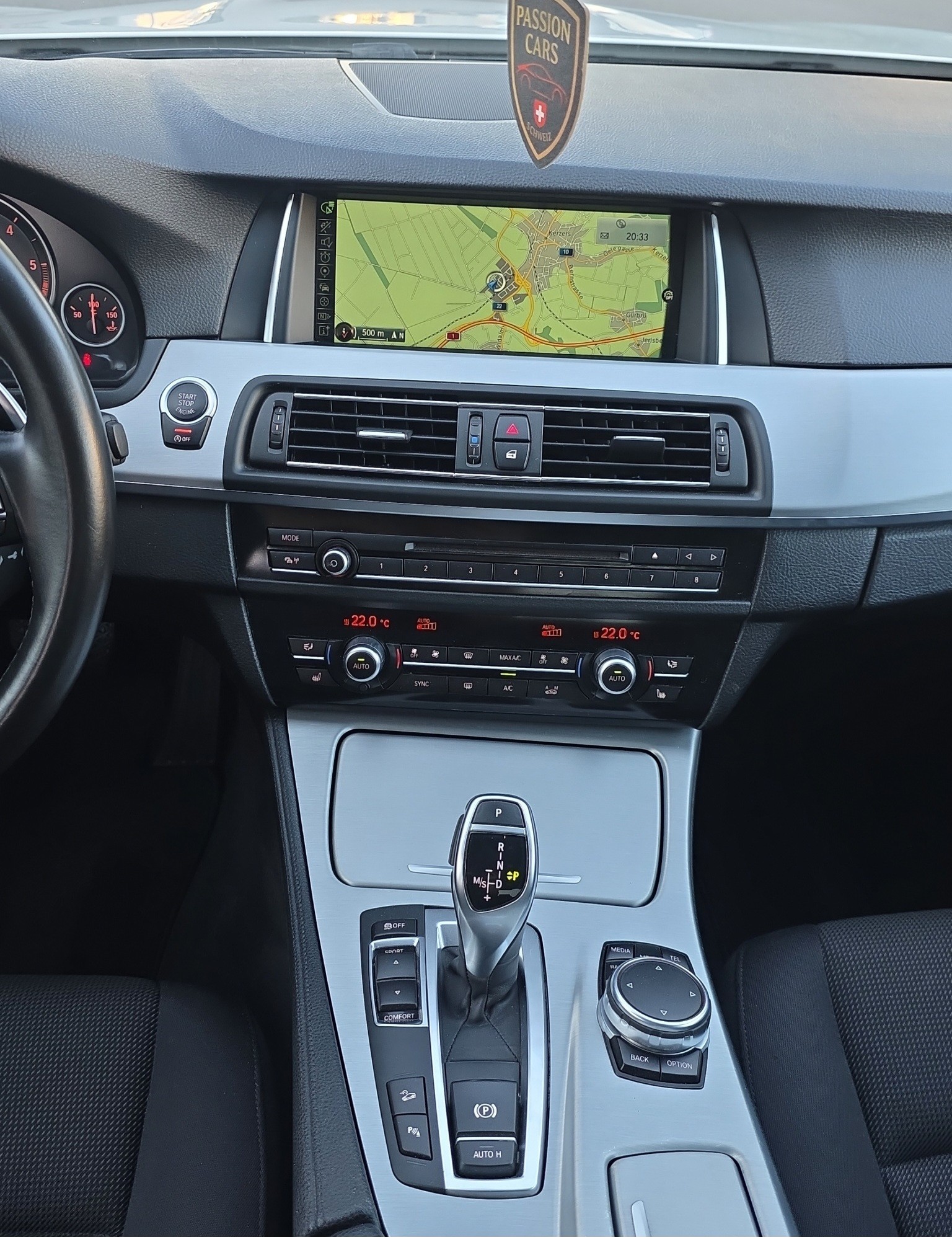 BMW 530d xDrive Steptronic-image-12