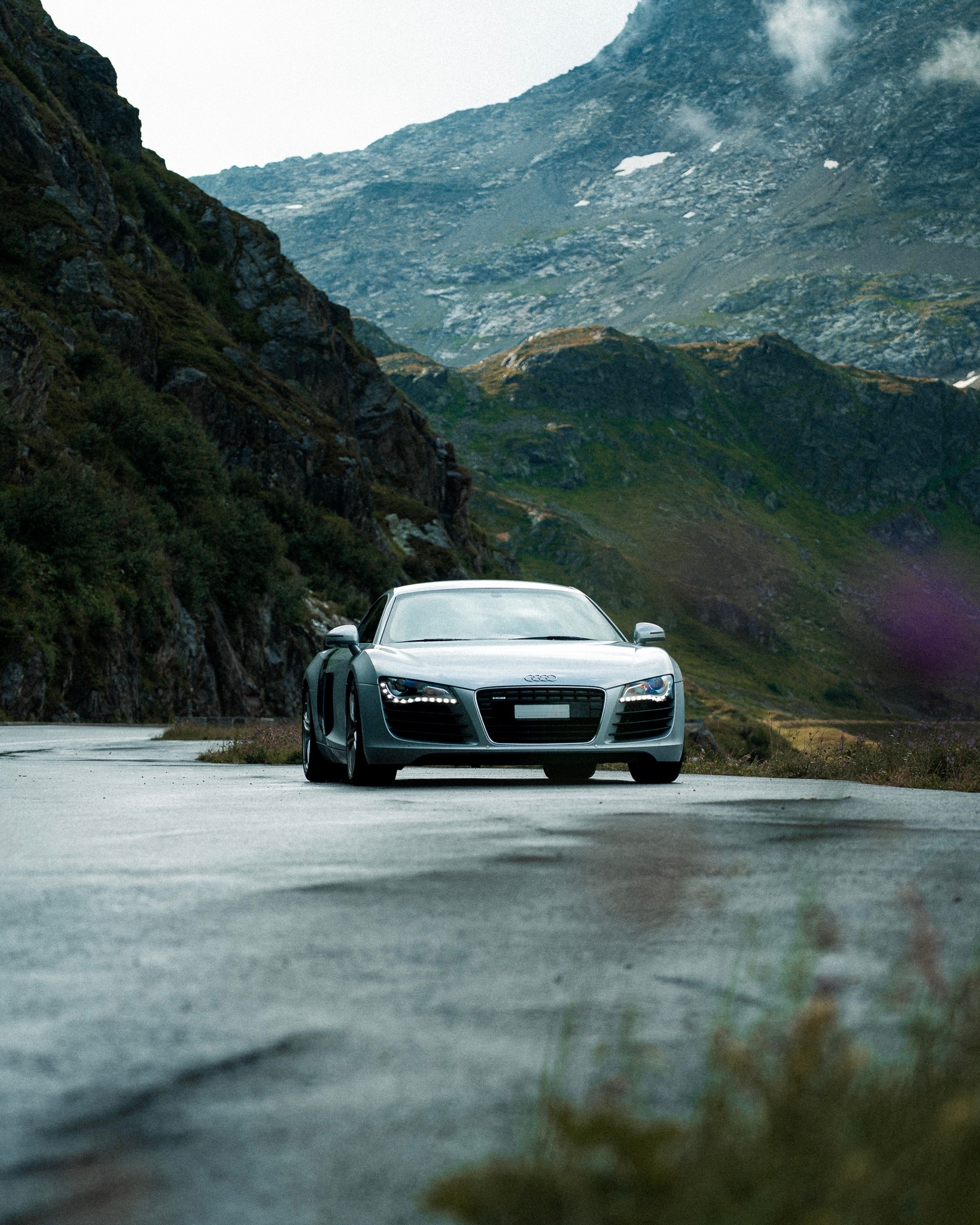 AUDI 4.2 FSI V8 quattro R-Tronic-image-2