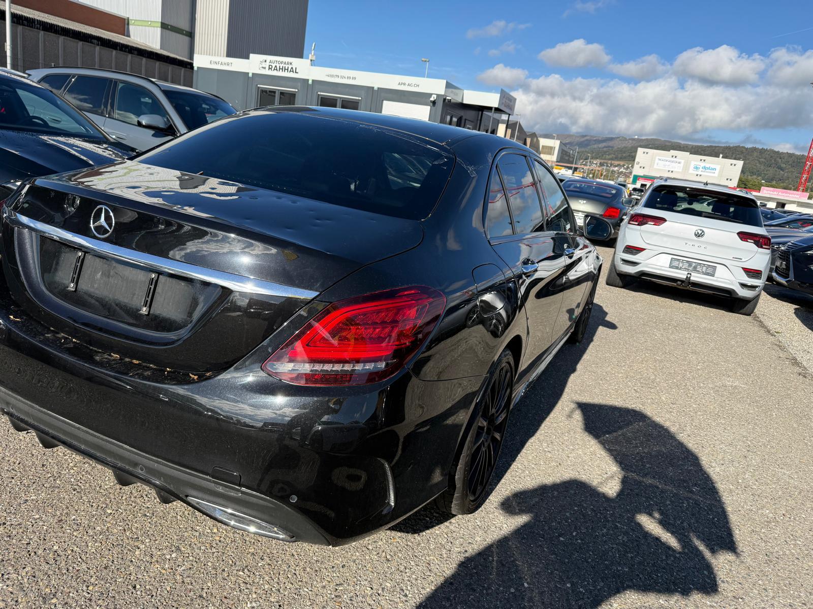 MERCEDES-BENZ C-Klasse W205 C 220 d AMG Line 4matic-image-7
