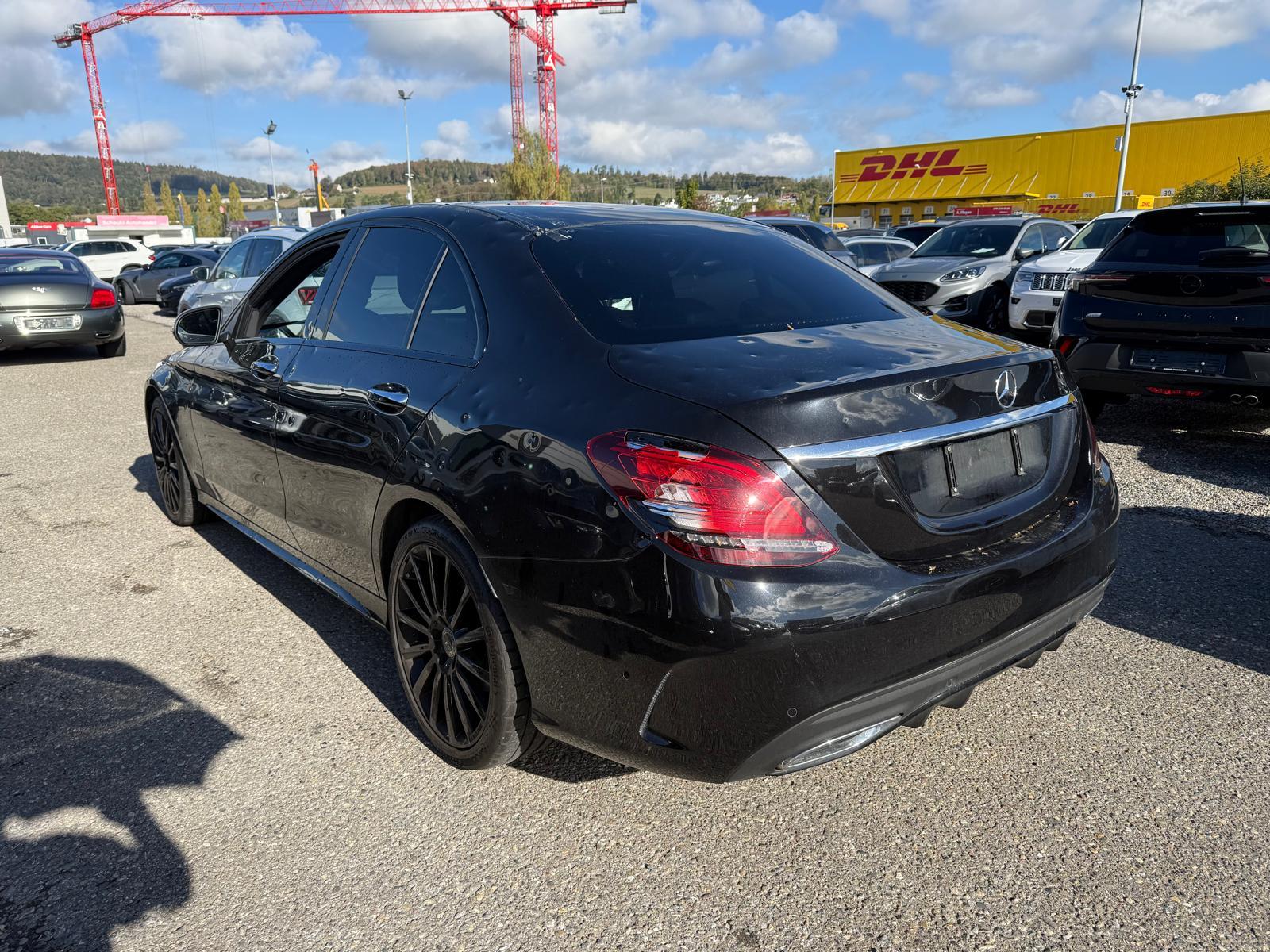 MERCEDES-BENZ C-Klasse W205 C 220 d AMG Line 4matic-image-3