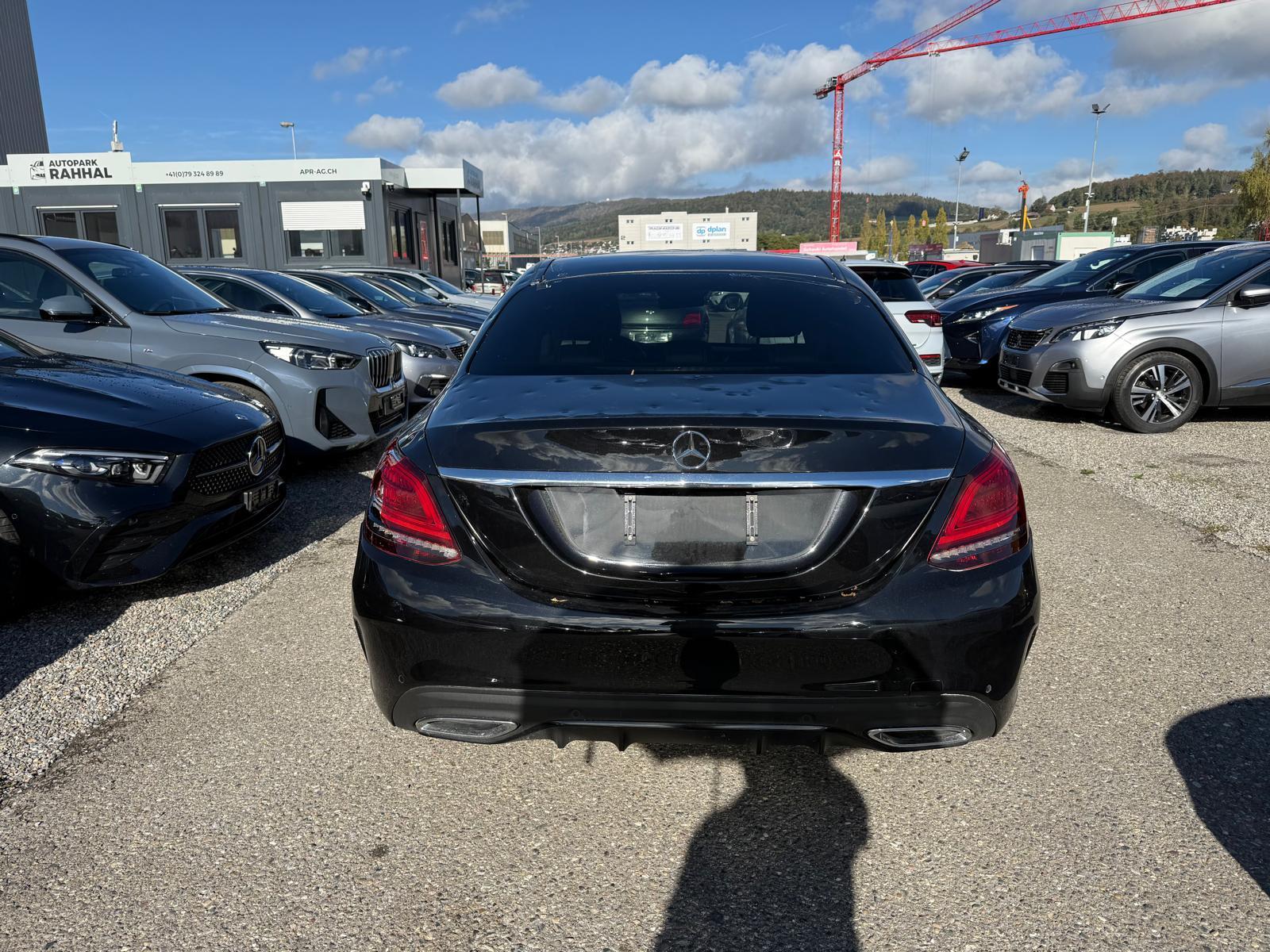 MERCEDES-BENZ C-Klasse W205 C 220 d AMG Line 4matic-image-4