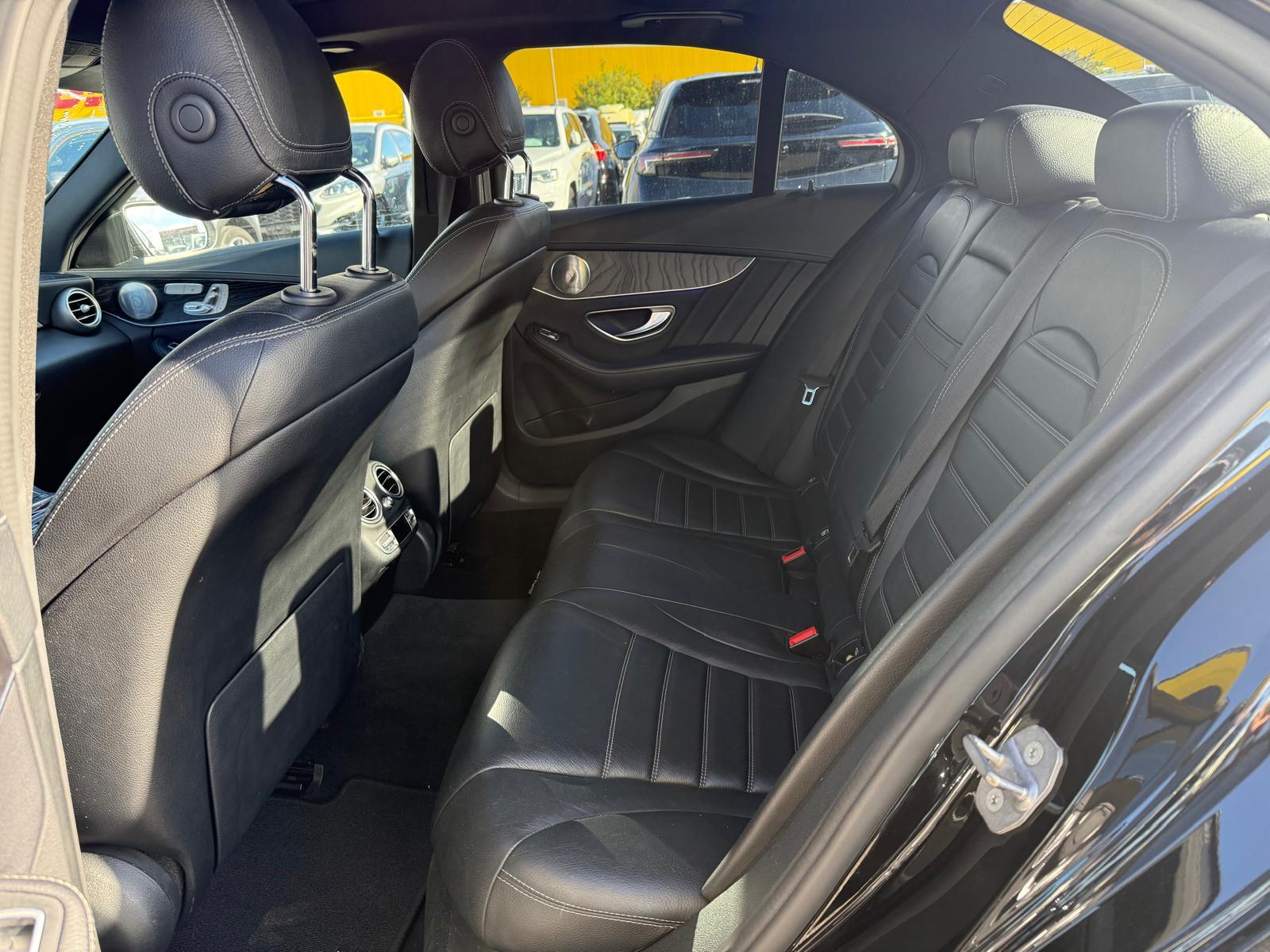 MERCEDES-BENZ C-Klasse W205 C 220 d AMG Line 4matic-image-15