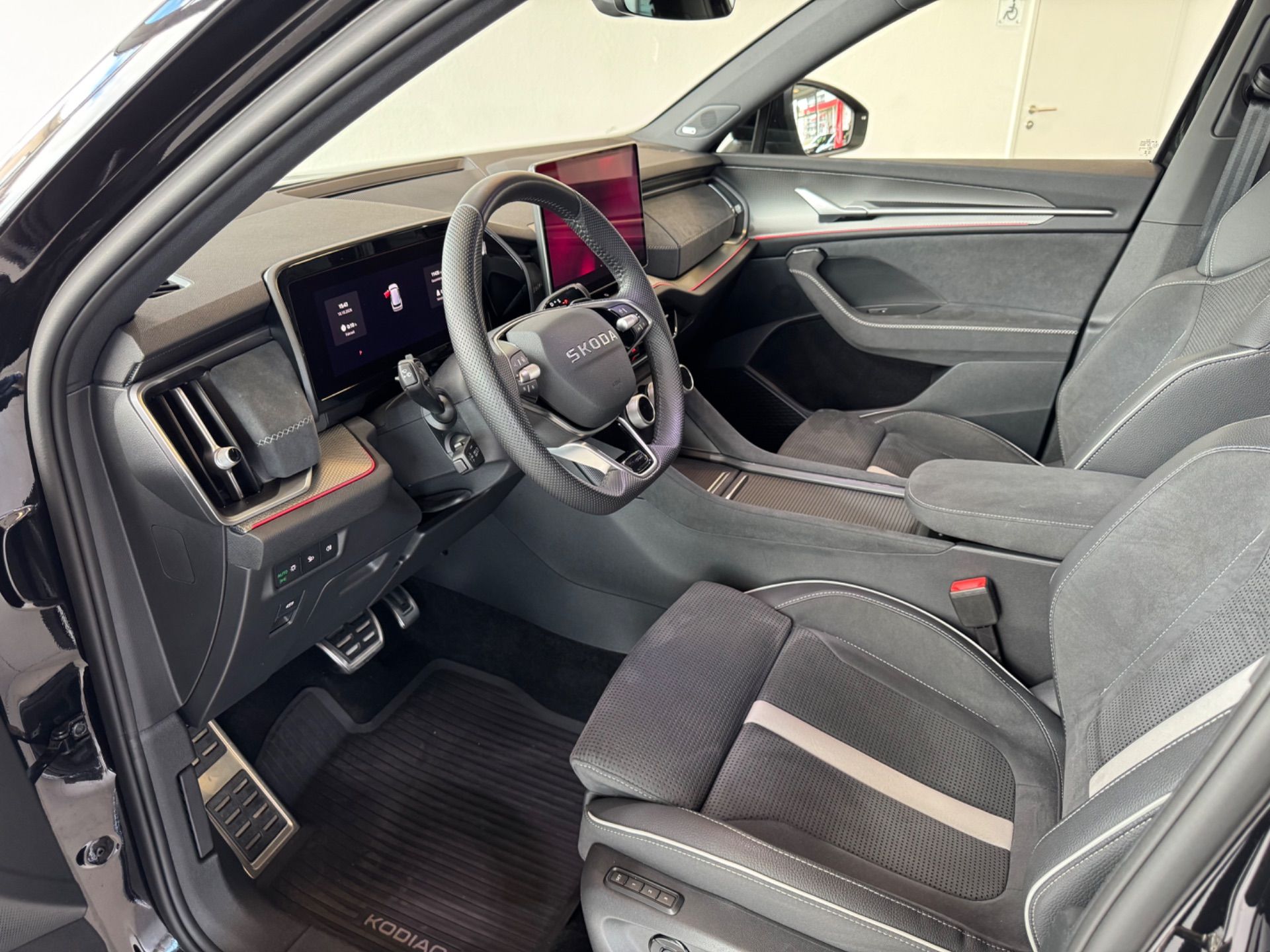SKODA Kodiaq 2.0 TDI Sportline-image-8