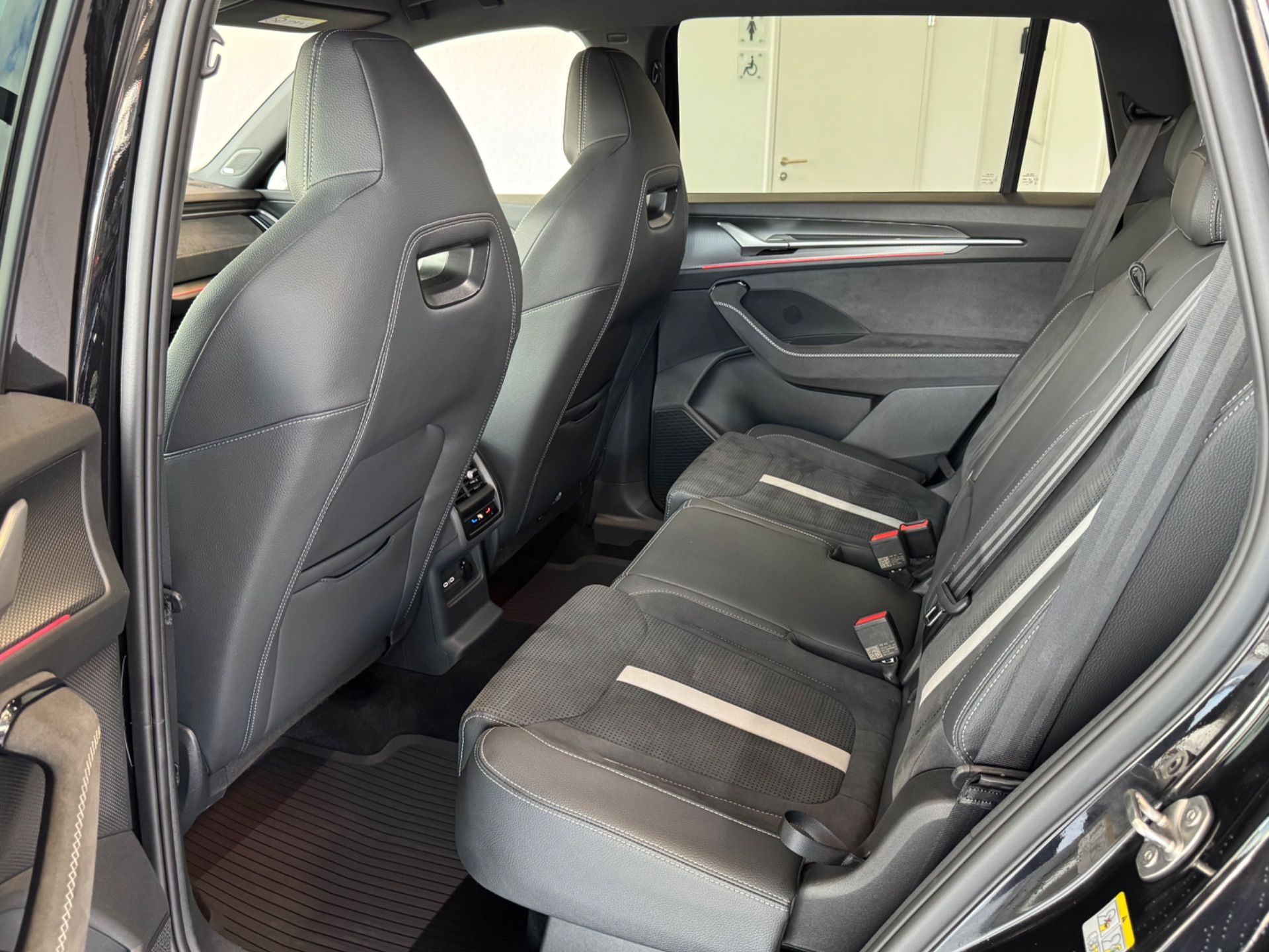 SKODA Kodiaq 2.0 TDI Sportline-image-22