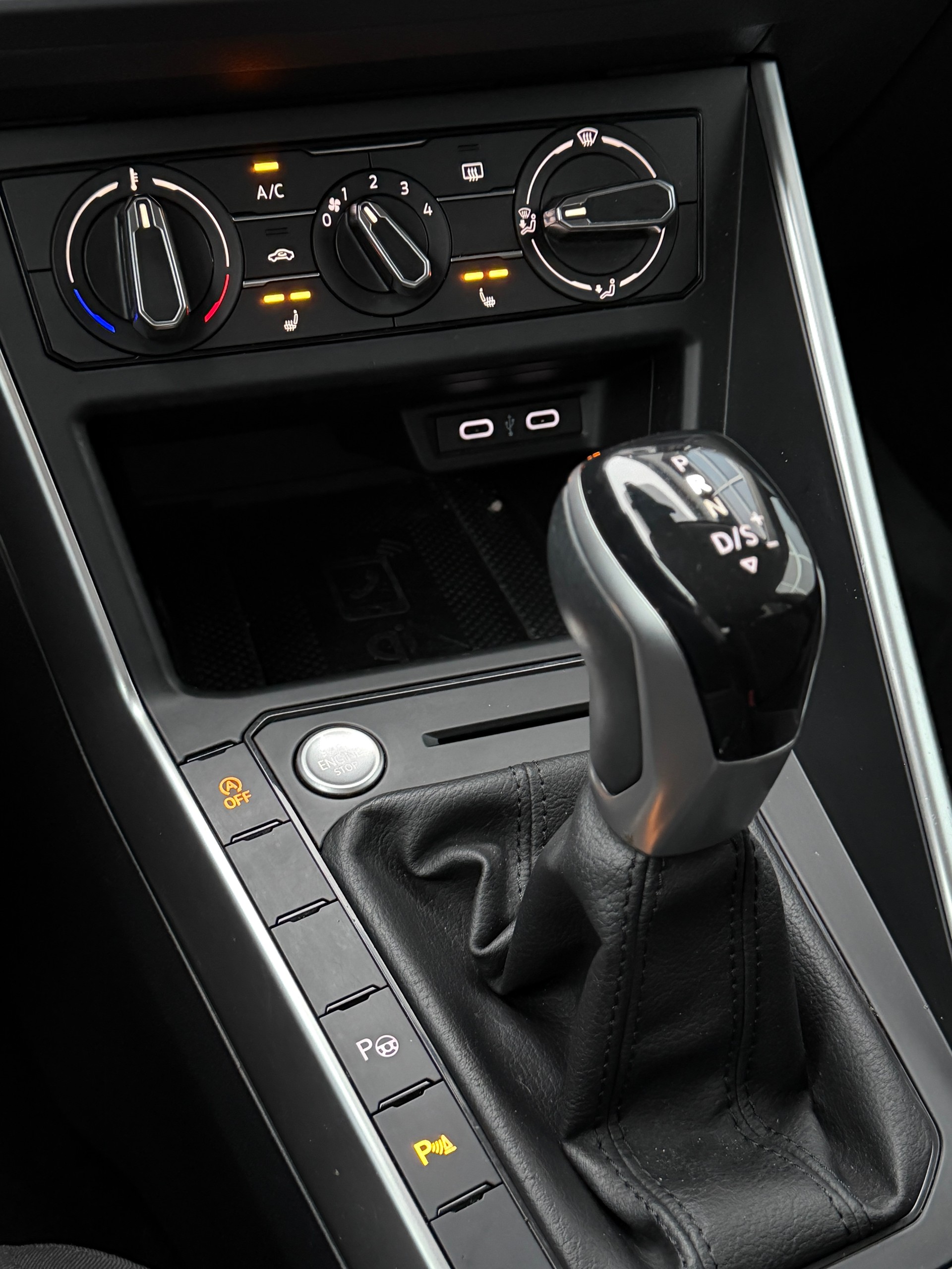 VW Taigo 1.0 TSI Style DSG-image-13