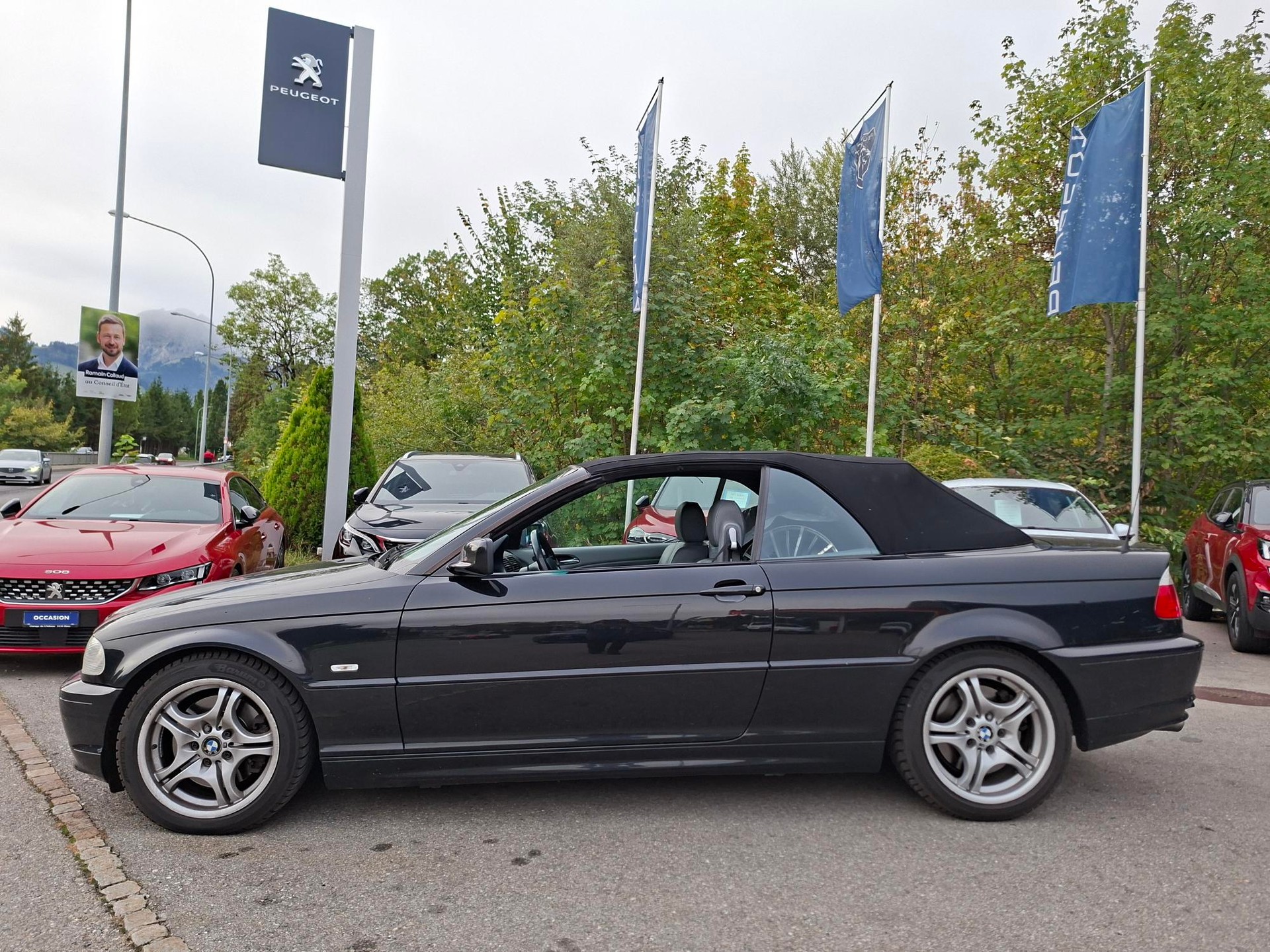 BMW 330Ci Cabriolet-image-0