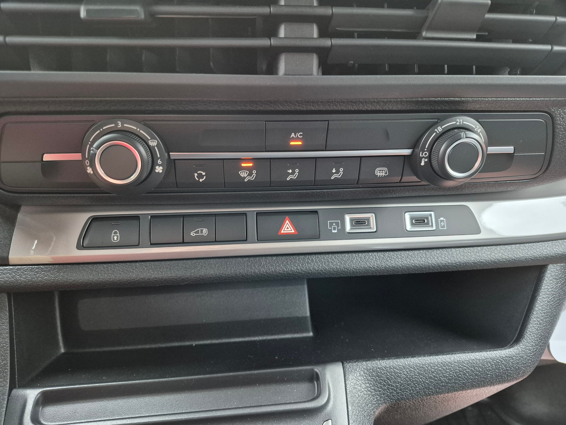TOYOTA Proace EV 75kWh Medium Advanced Meister-image-20
