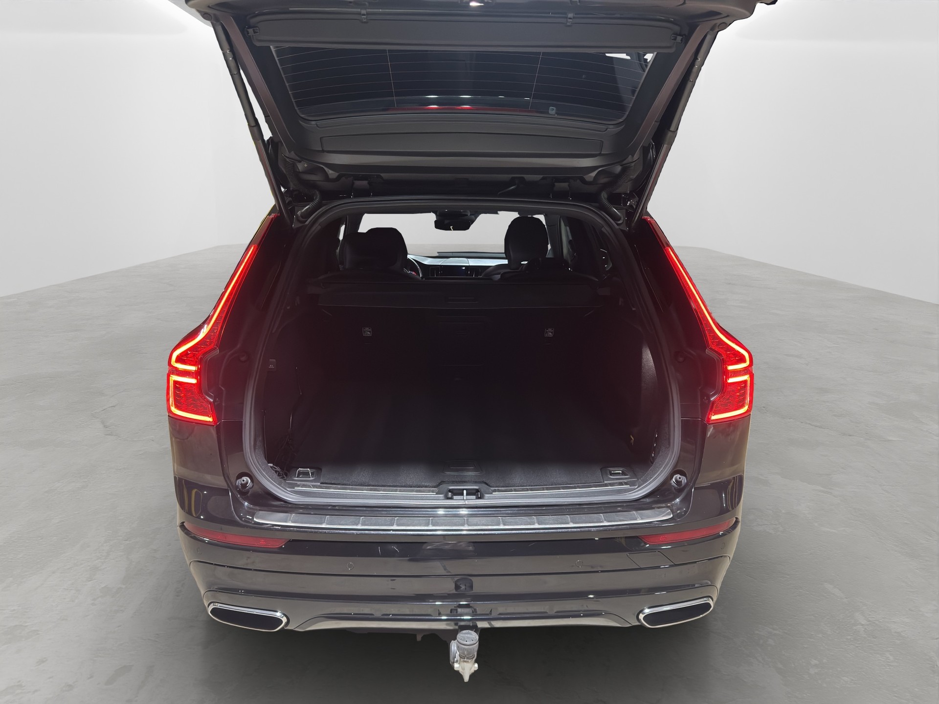 VOLVO XC60 T5 AWD R-Design Geartronic-image-19