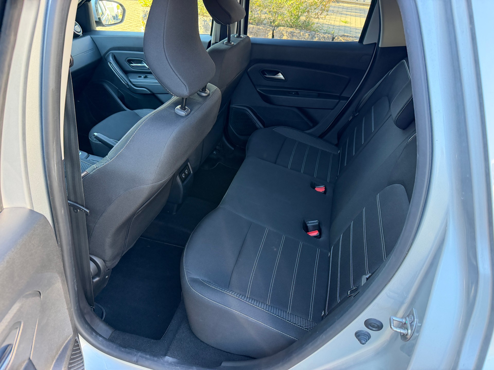 DACIA Duster 1.5 Blue dCi Prestige 4WD-image-6