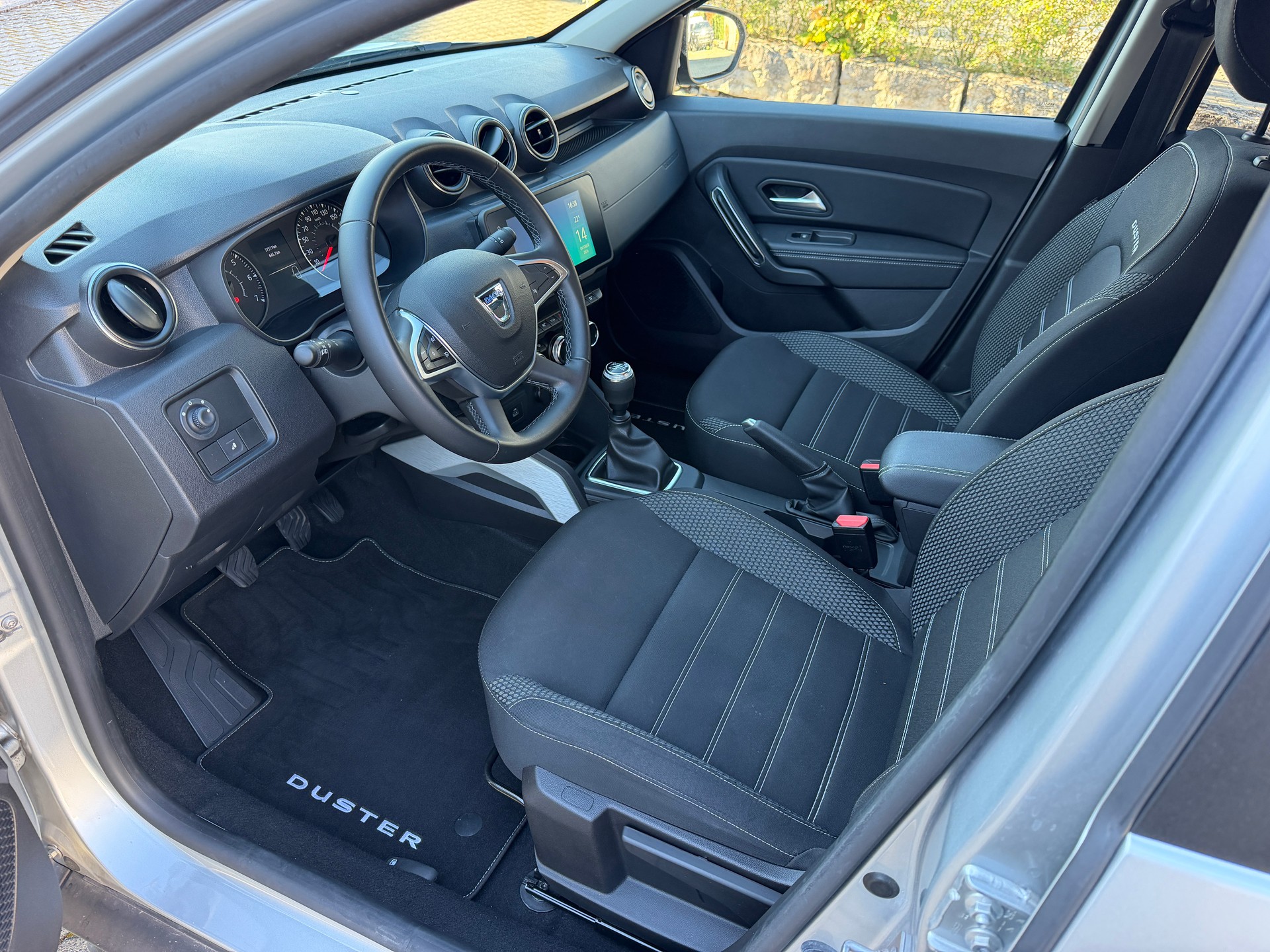 DACIA Duster 1.5 Blue dCi Prestige 4WD-image-5