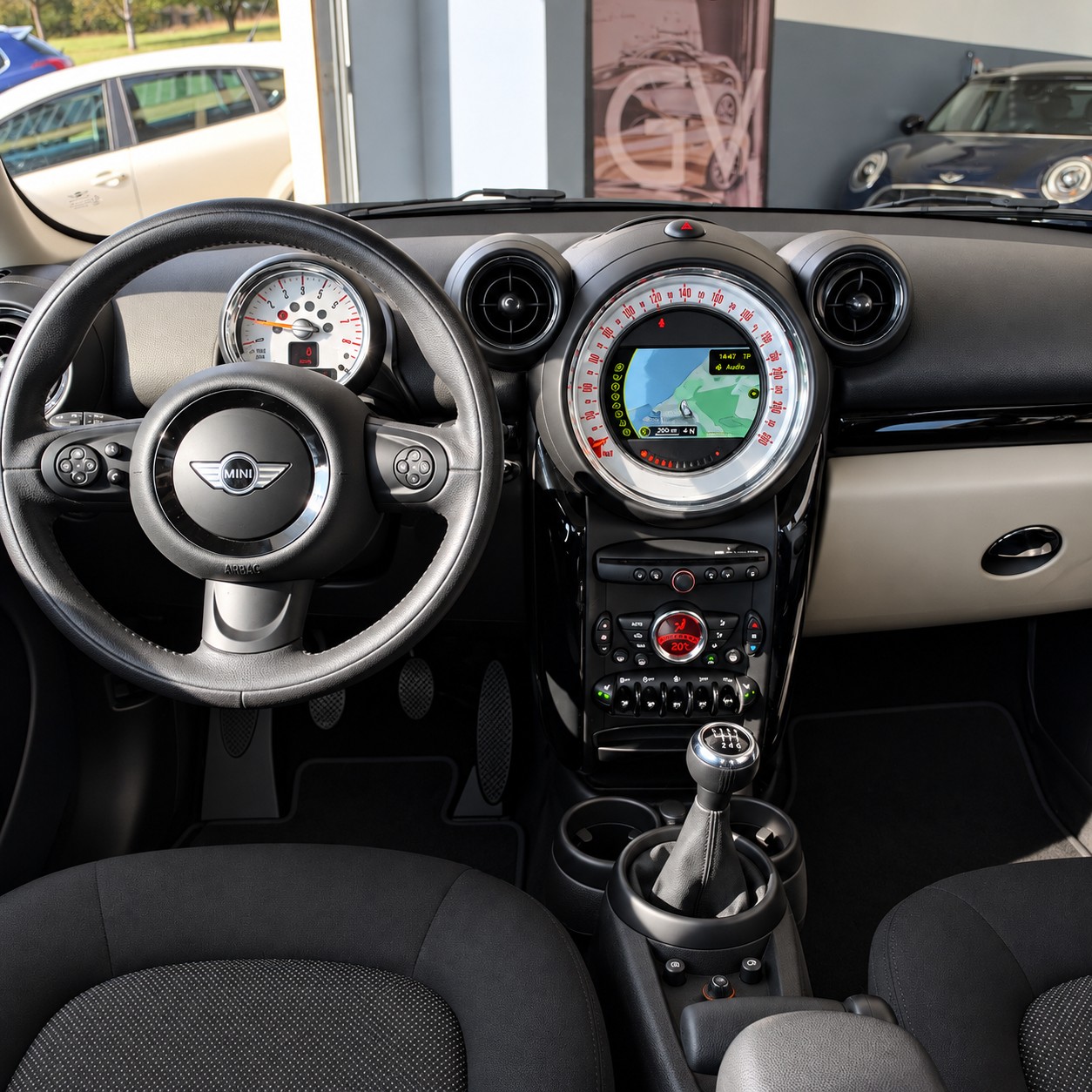 MINI Countryman Cooper ALL4-image-16