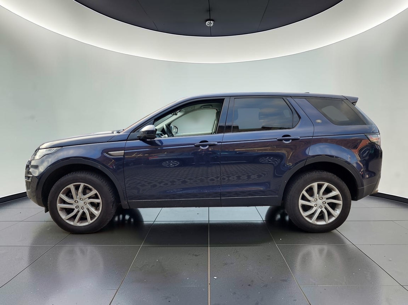 LAND ROVER Discovery Sport 2.0 TD4 SE AT9-image-7