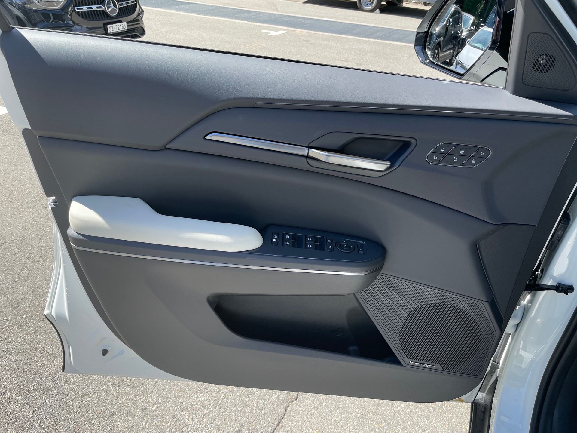 KIA EV5 81,4 kWh GT Line 4x4 mit GT-Line Pack und Panorama, V2L-image-9