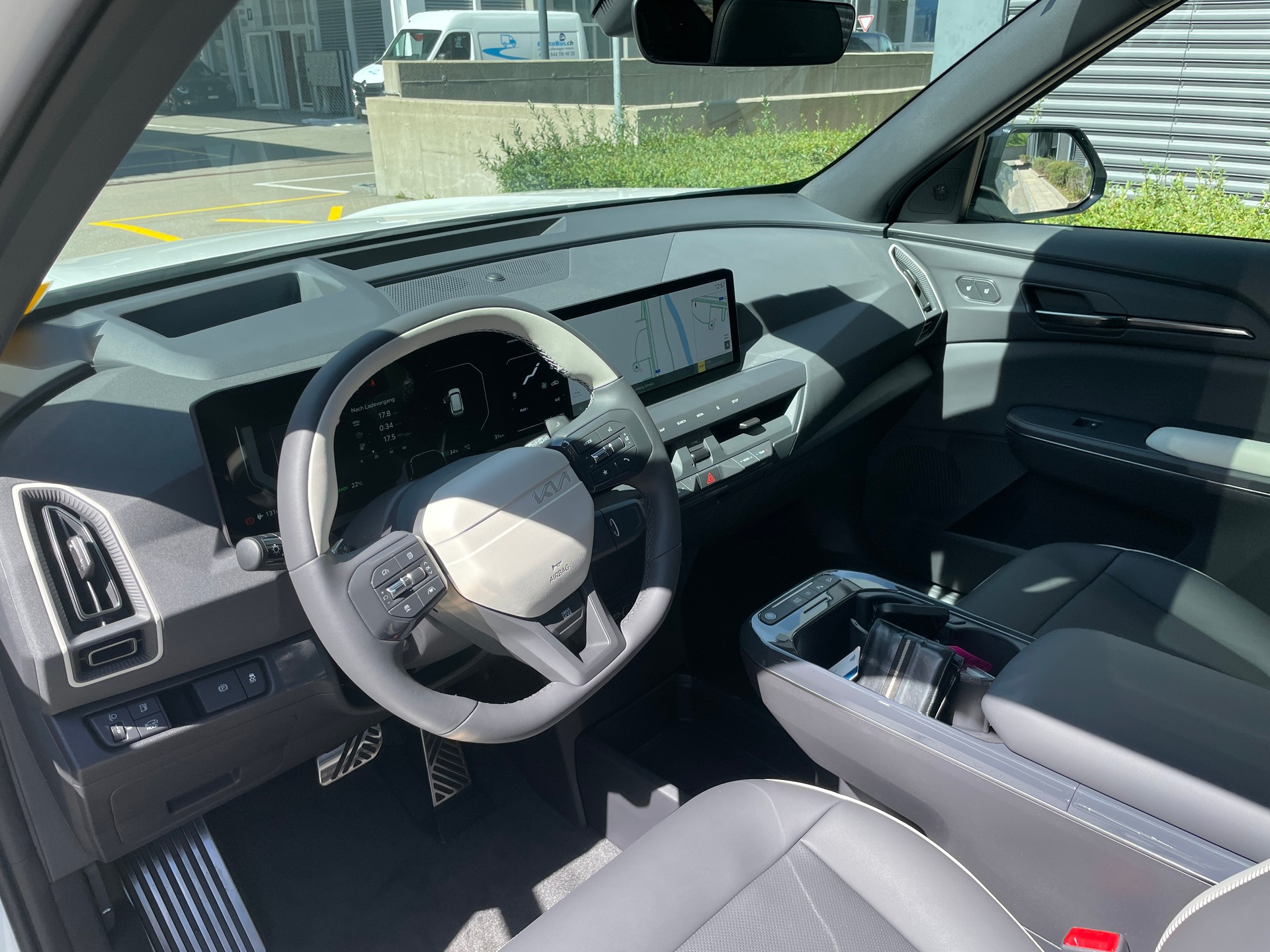 KIA EV5 81,4 kWh GT Line 4x4 mit GT-Line Pack und Panorama, V2L-image-8
