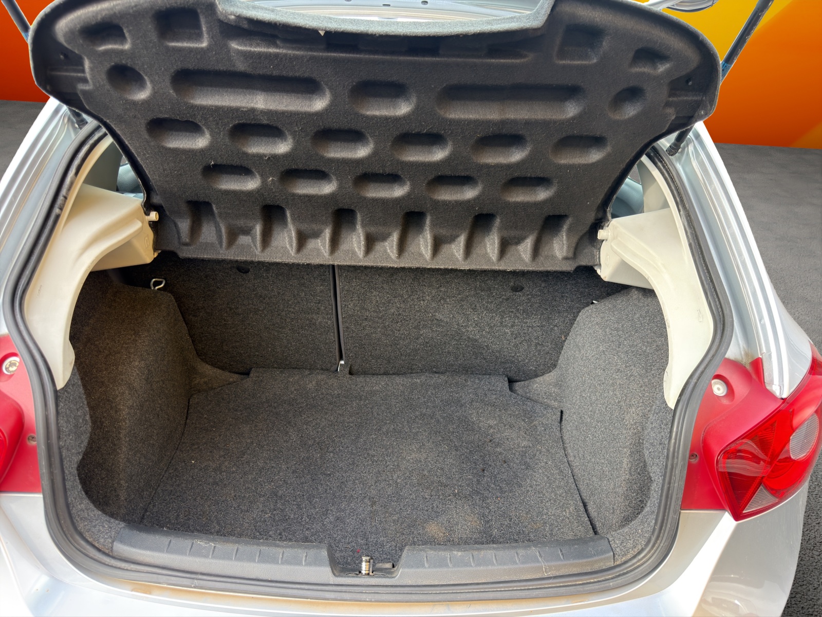 SEAT Ibiza 1.4 Style-image-12