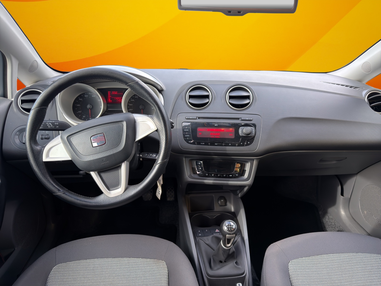 SEAT Ibiza 1.4 Style-image-8