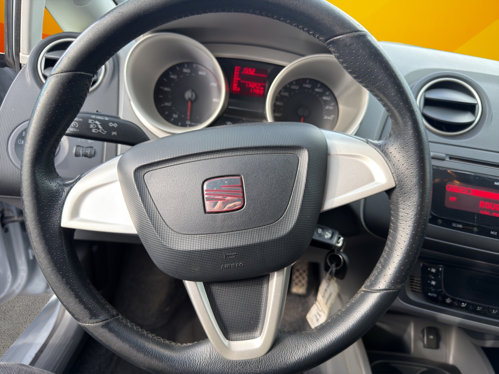 SEAT Ibiza 1.4 Style-image-9