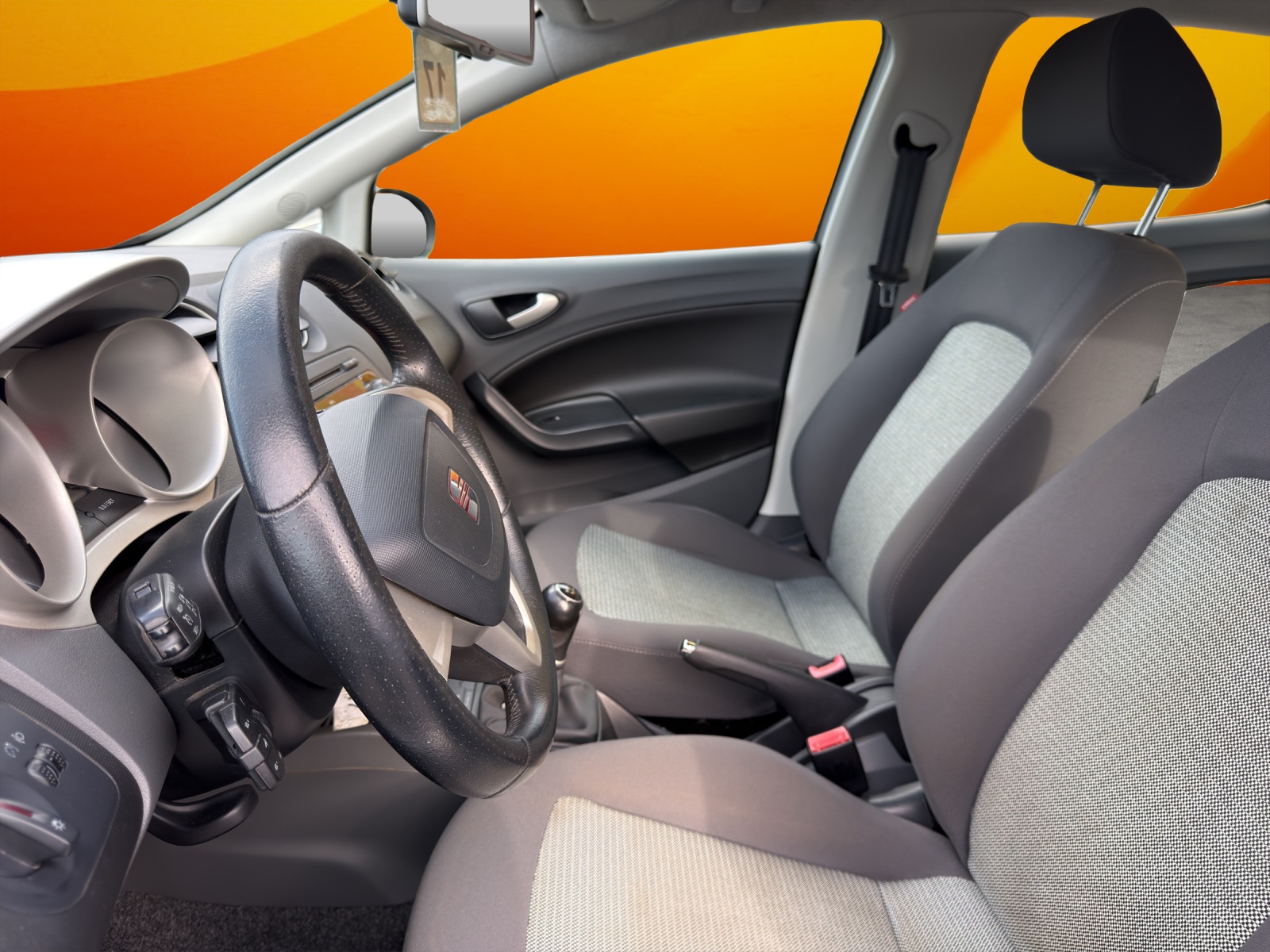 SEAT Ibiza 1.4 Style-image-10