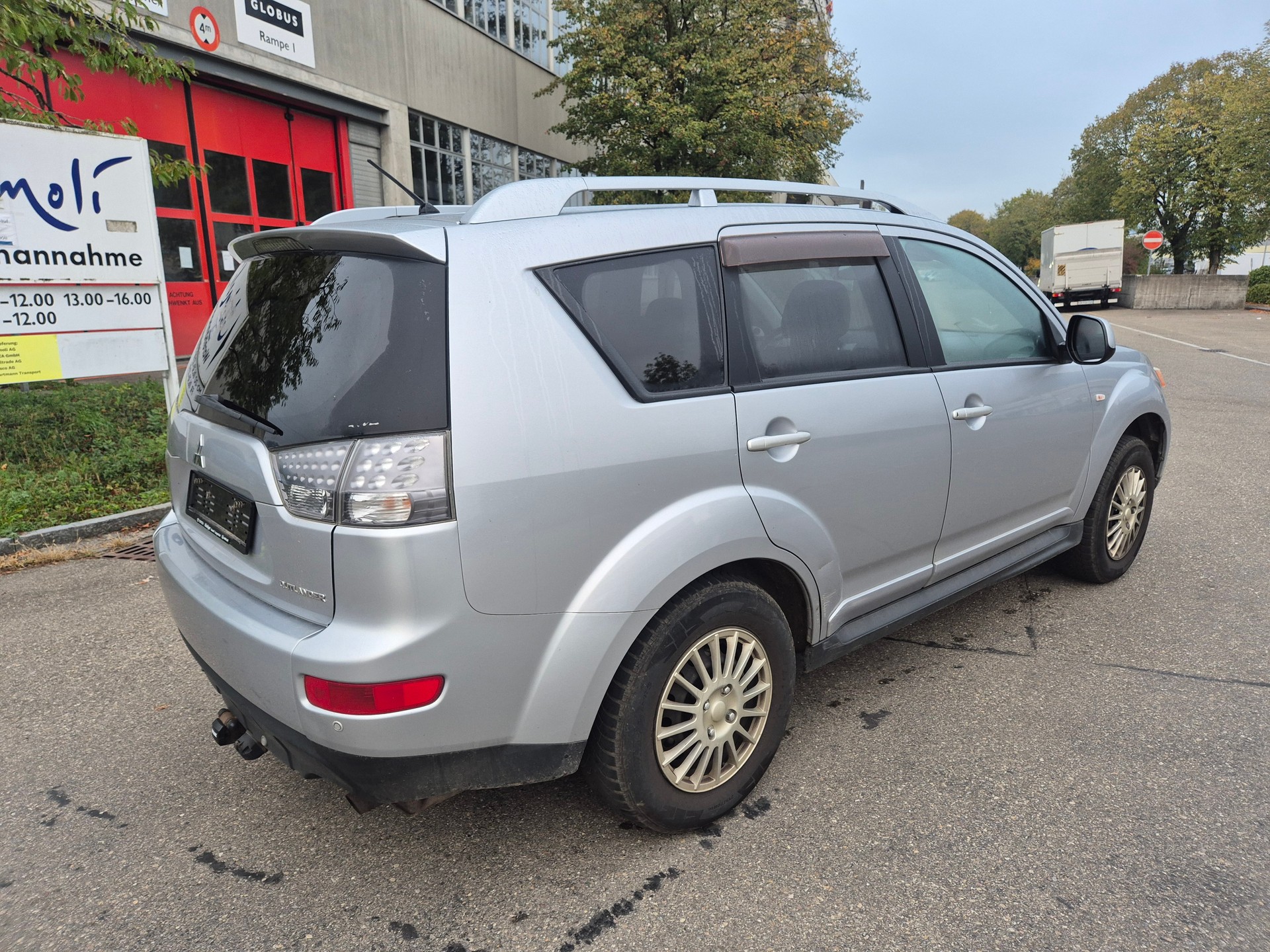 MITSUBISHI Outlander 2.4 Instyle 4WD CVT-image-5