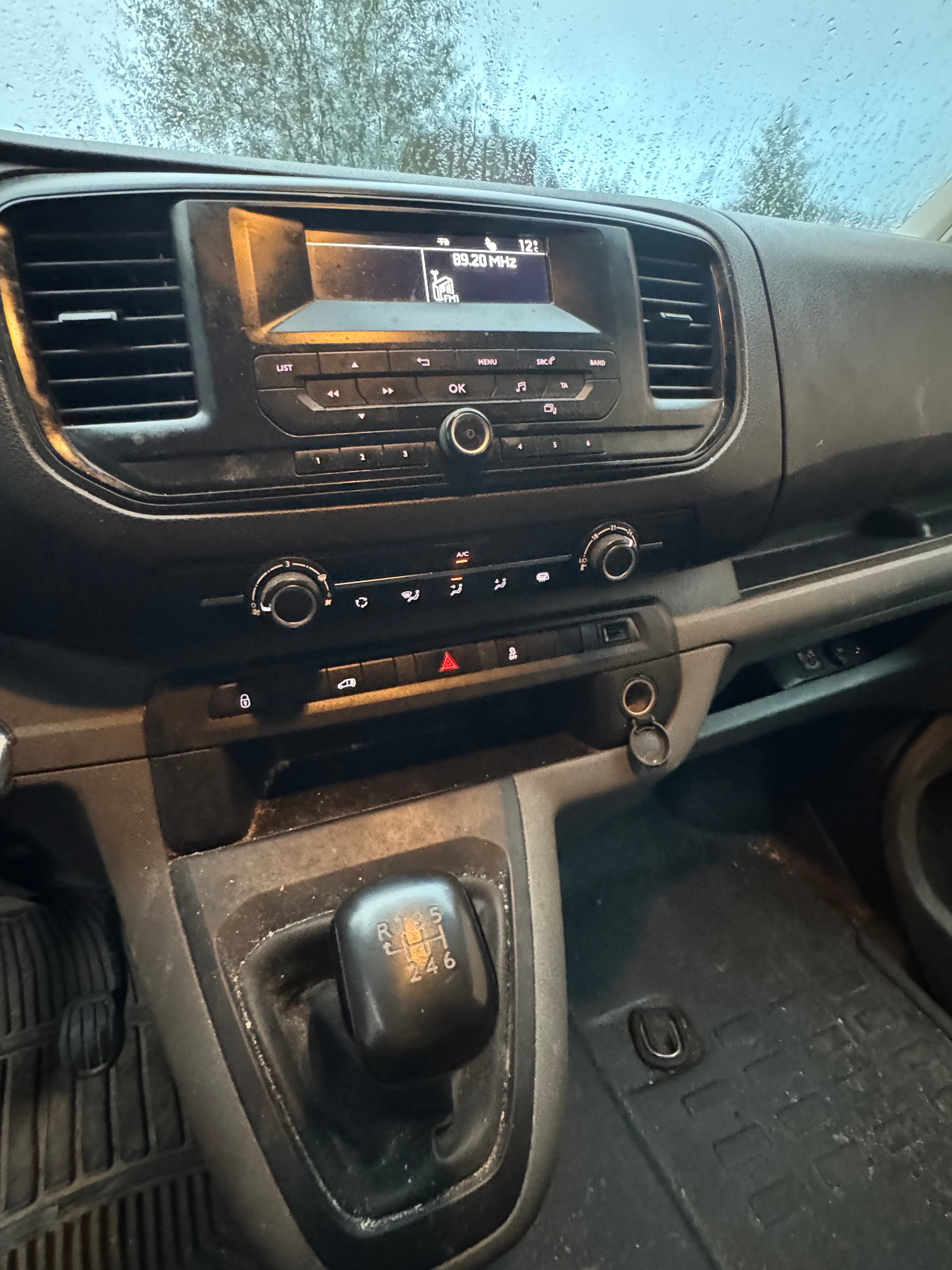 CITROEN Jumpy 2.0 BlueHDi 120 M Komfort-image-5