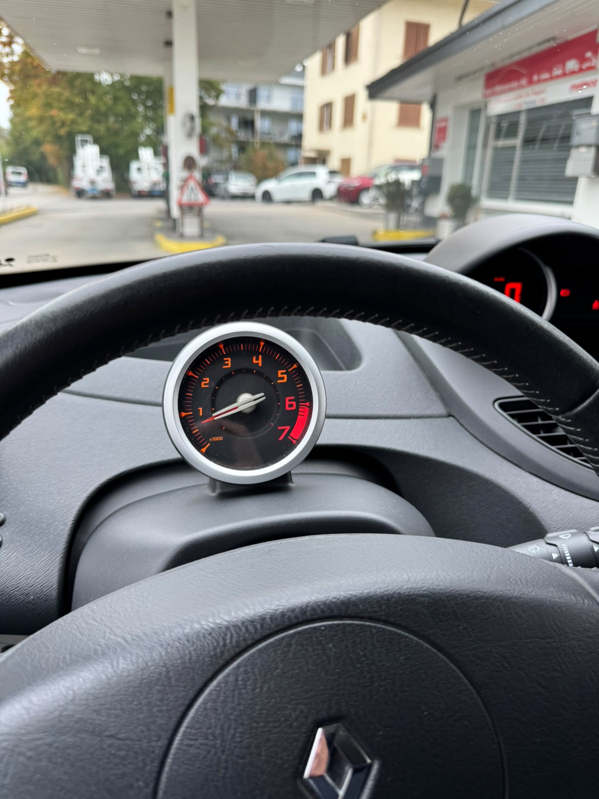 RENAULT Twingo 1.2 16V T GT-image-17
