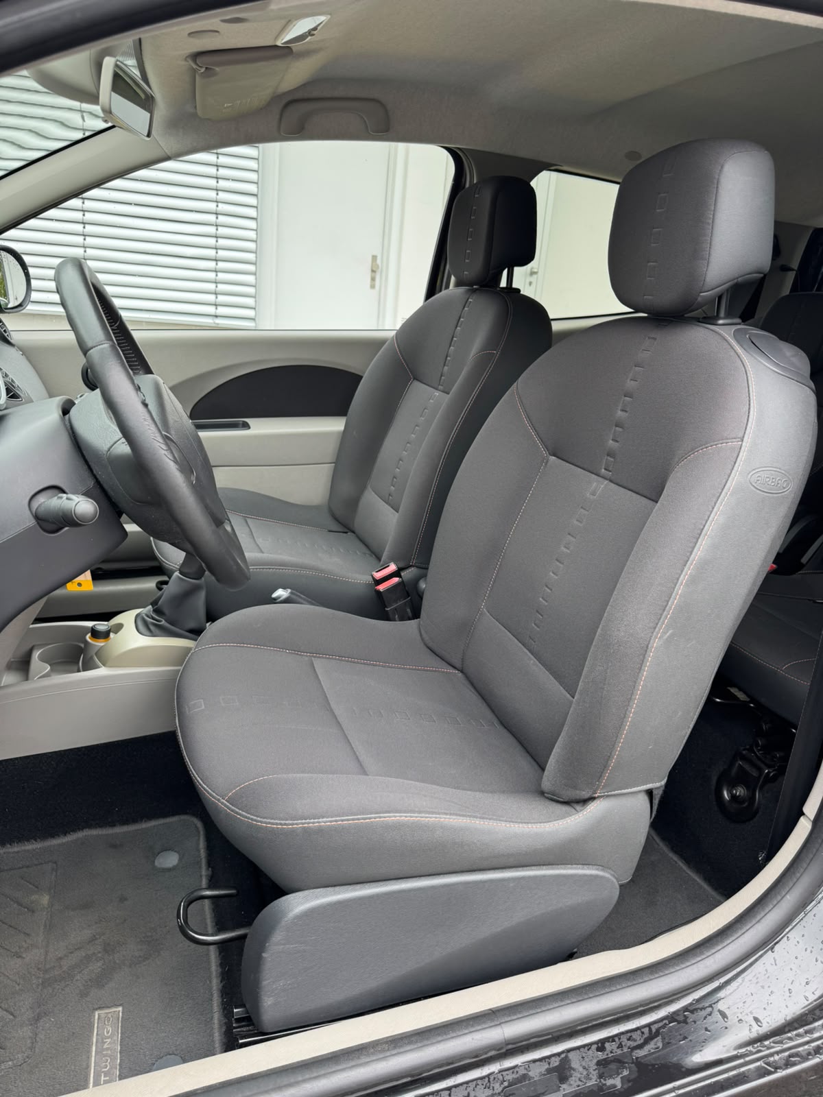 RENAULT Twingo 1.2 16V T GT-image-10